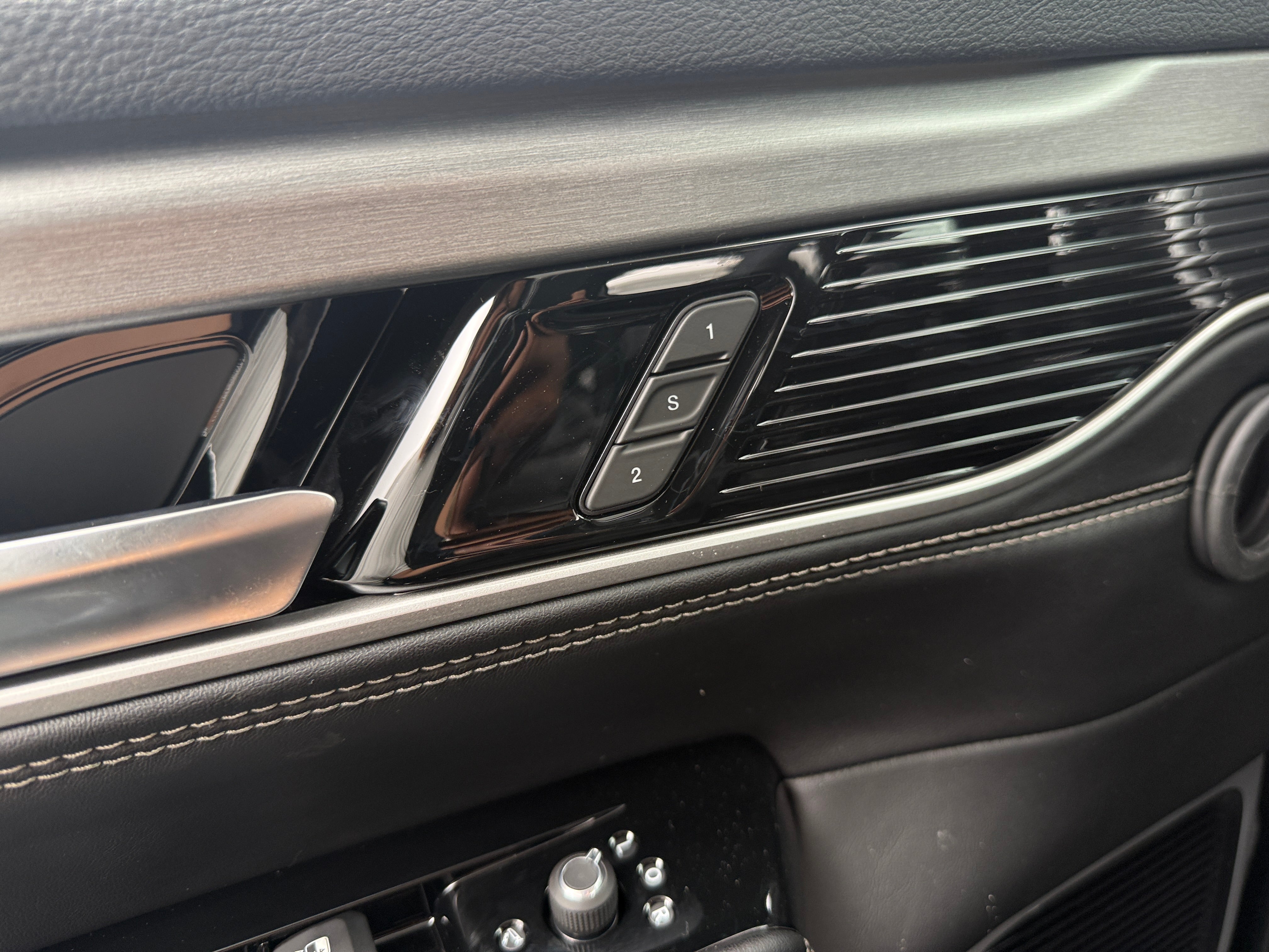 2026 Jeep Grand Wagoneer Limited Altitude - Photo 14