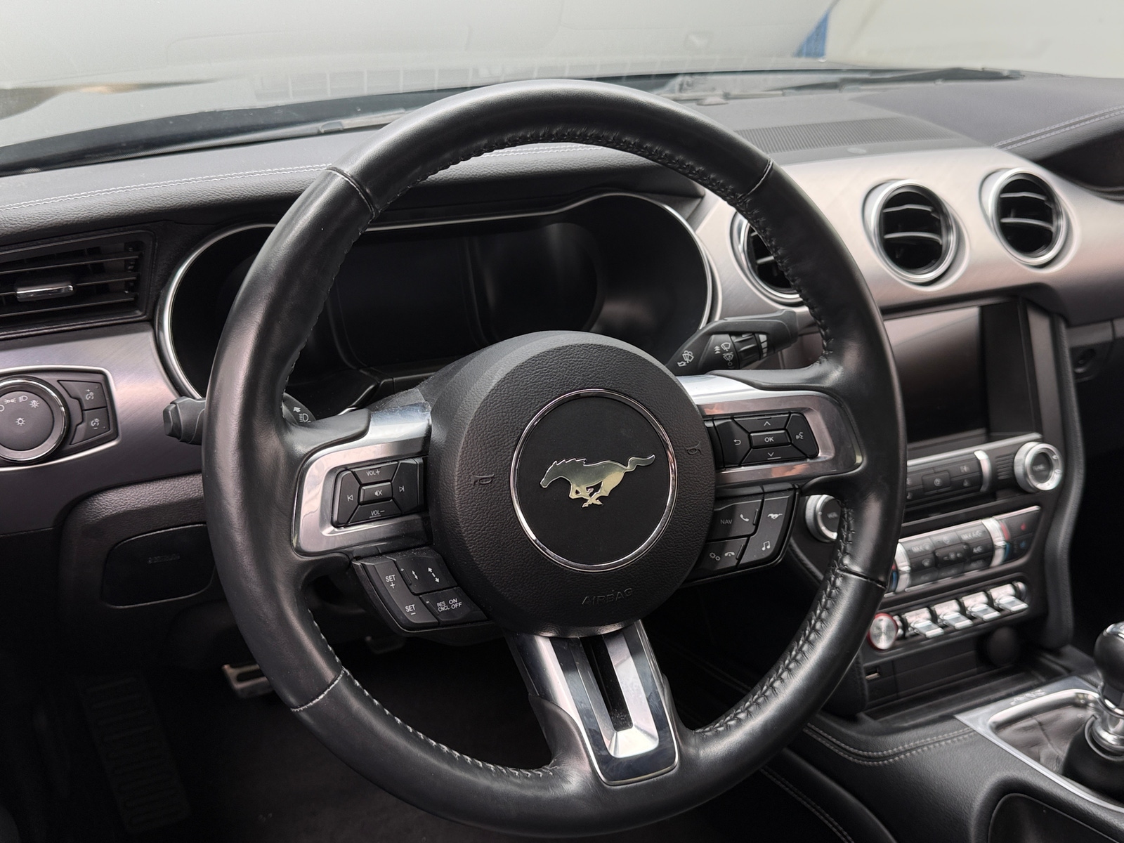 Thumbnail: 2022 Ford Mustang - 3