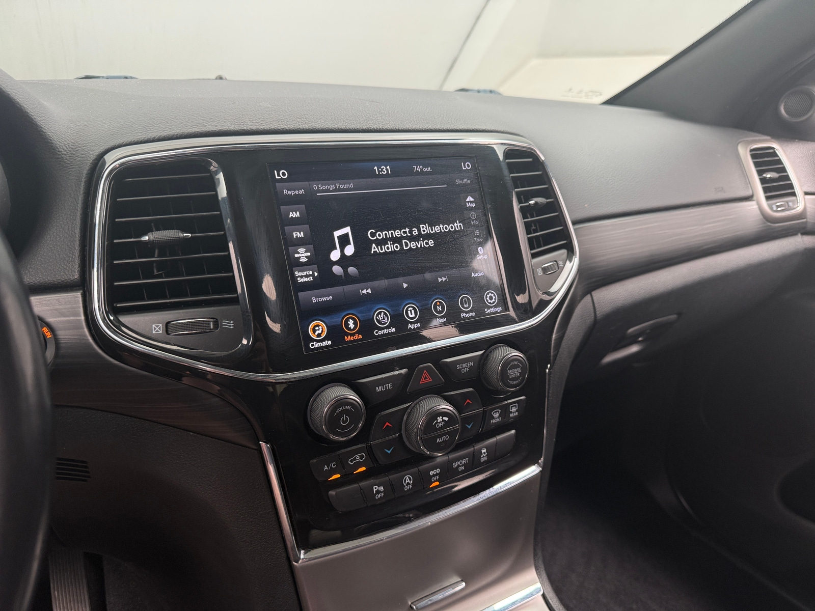 Thumbnail: 2021 Jeep Grand Cherokee - 3