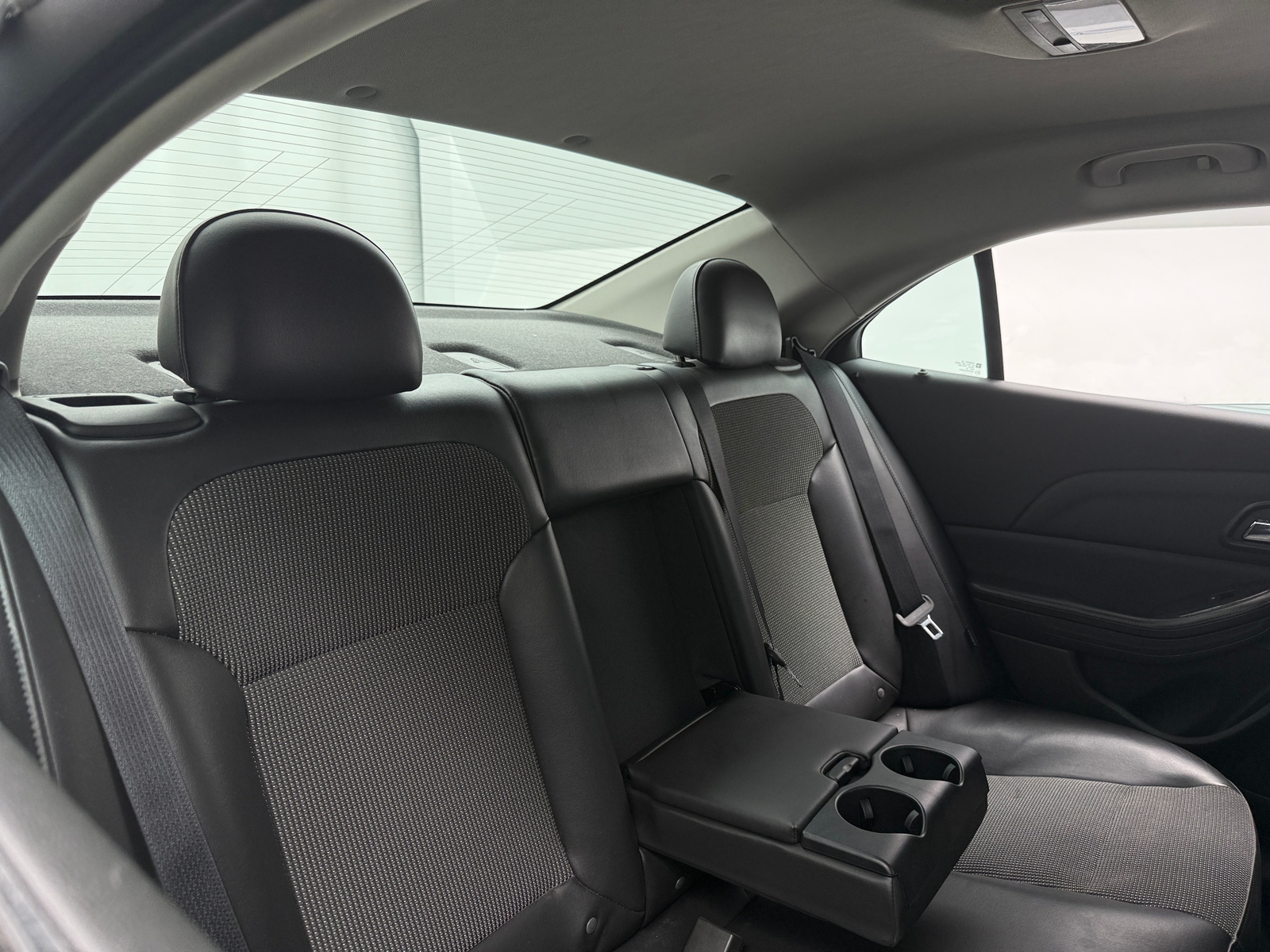 Thumbnail: 2015 Chevrolet Malibu - 6