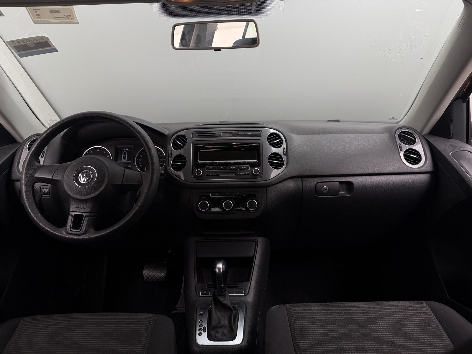 Thumbnail: 2012 Volkswagen Tiguan - 3