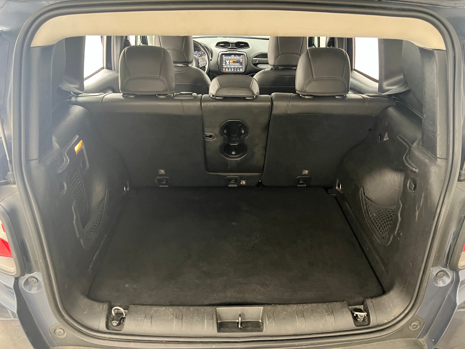 Thumbnail: 2020 Jeep Renegade - 6