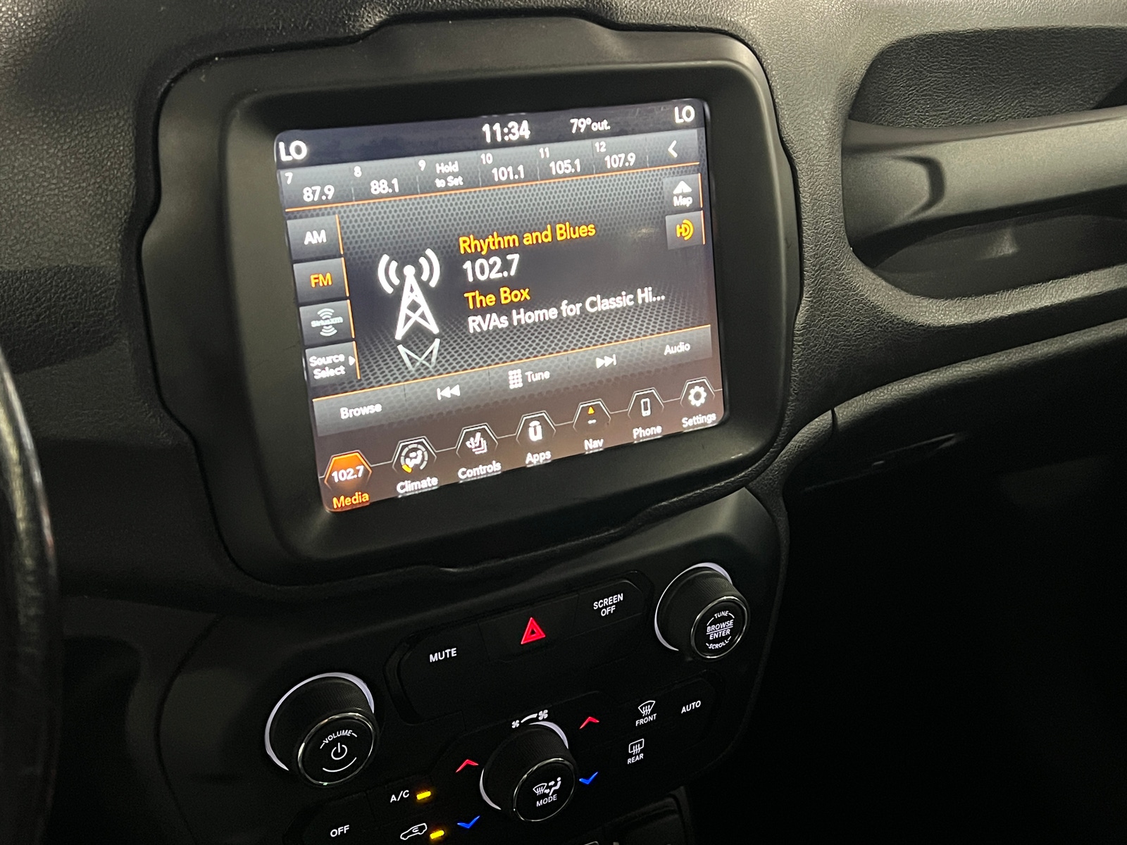Thumbnail: 2020 Jeep Renegade - 3