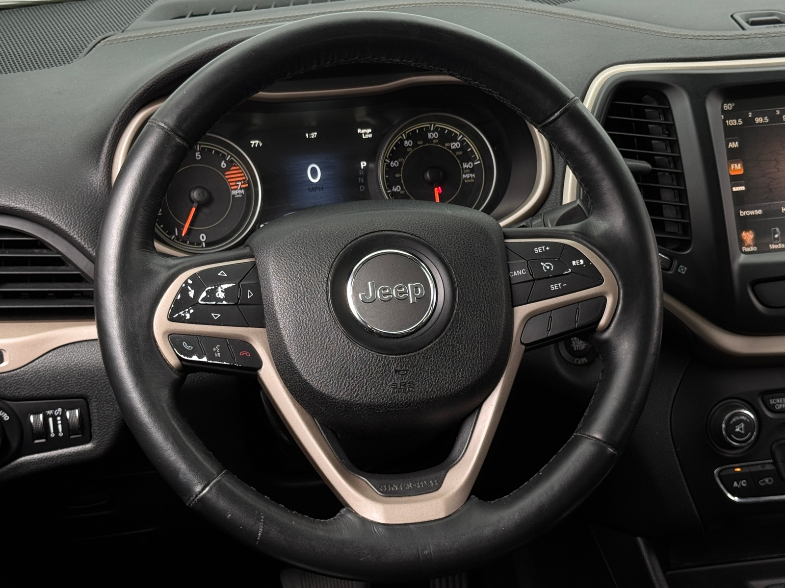 Thumbnail: 2016 Jeep Cherokee - 5