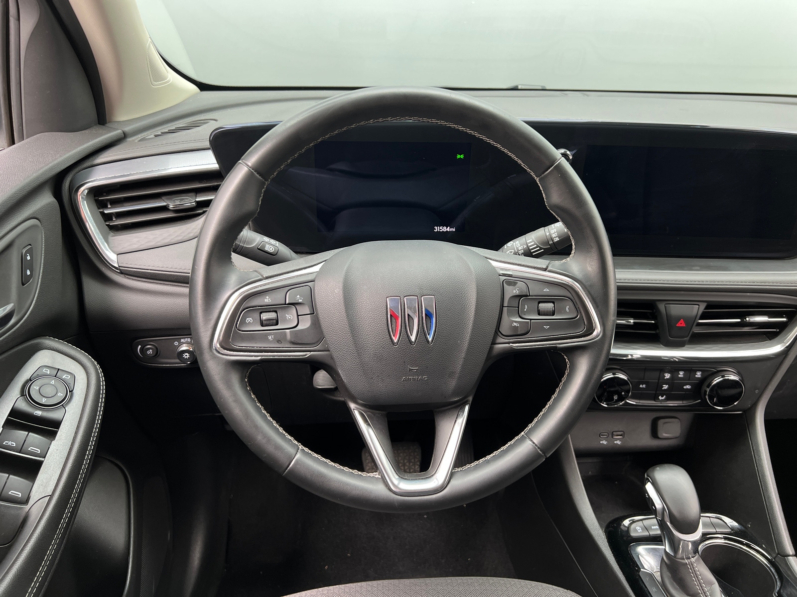 Thumbnail: 2025 Buick Encore GX - 4
