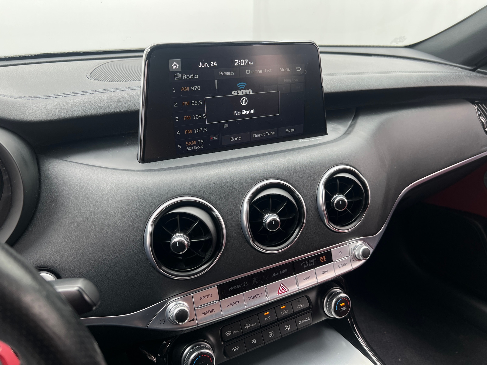 Thumbnail: 2018 Kia Stinger - 3