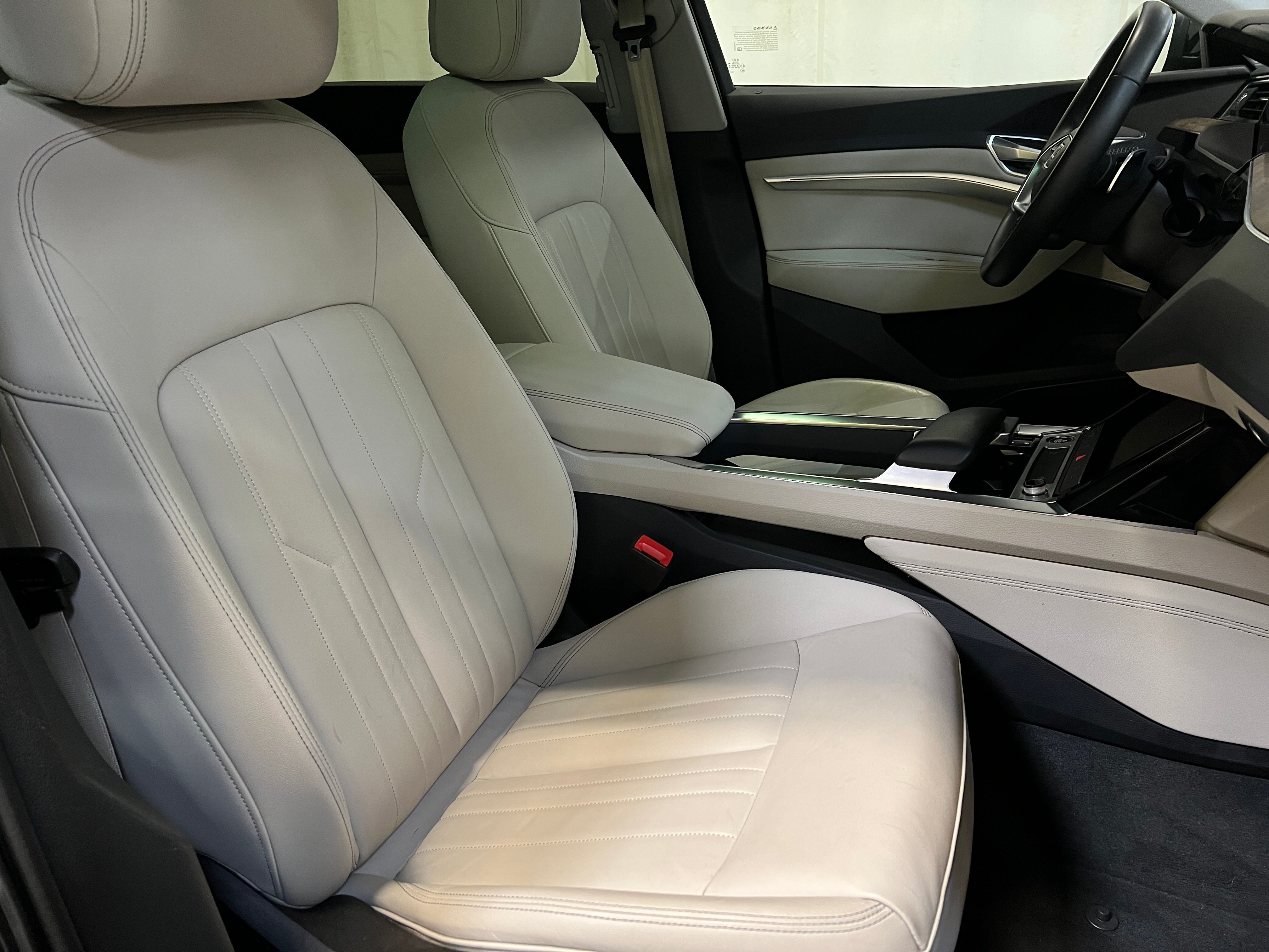 Used 2022 Audi e-tron Premium with VIN WA1AAAGE3NB042077 for sale in Oak Creek, WI