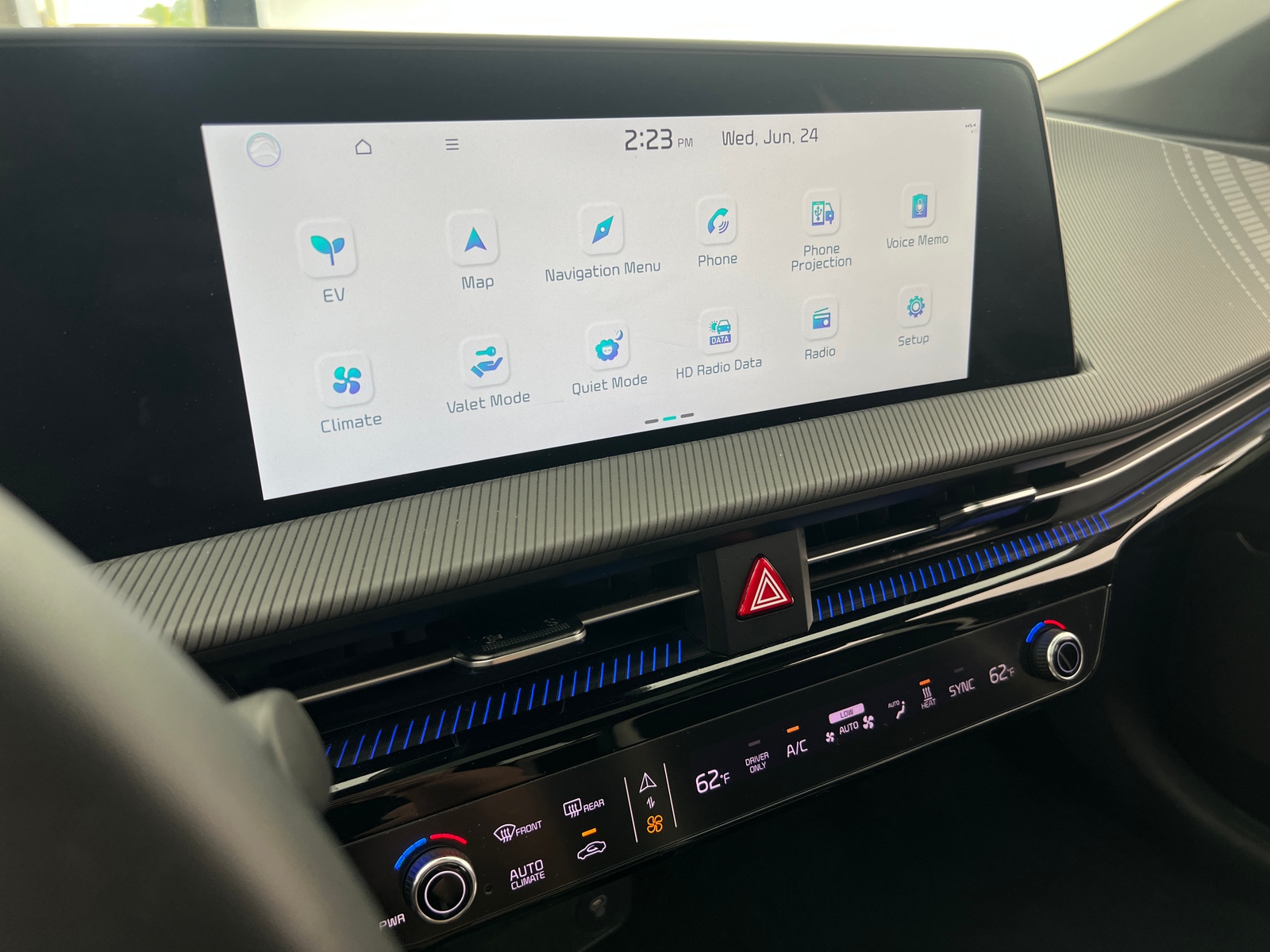 Thumbnail: 2023 Kia EV6 - 4