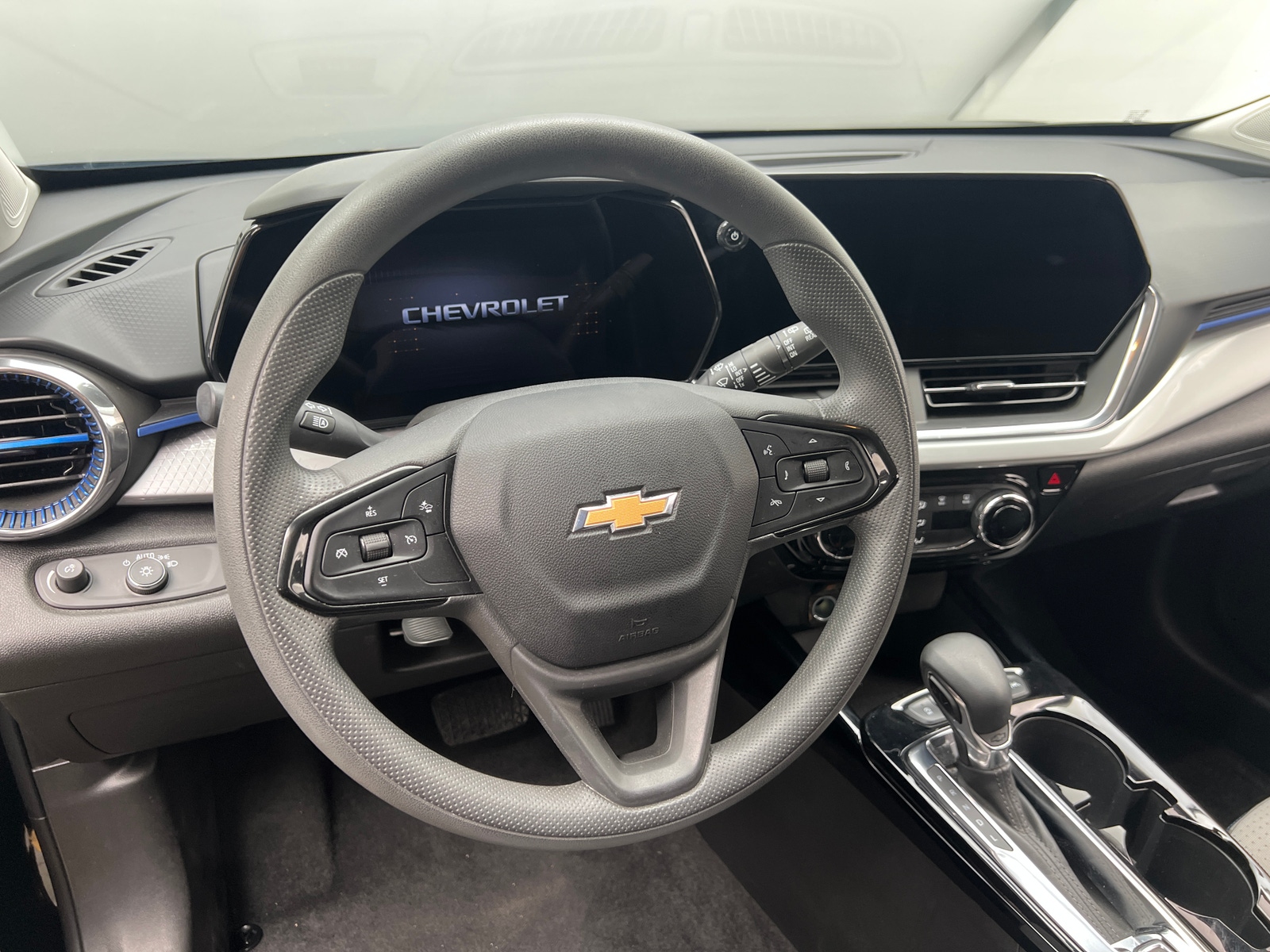Thumbnail: 2025 Chevrolet Trax - 5