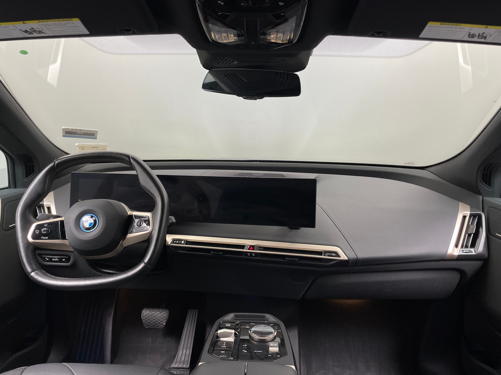 Thumbnail: 2024 BMW iX - 2