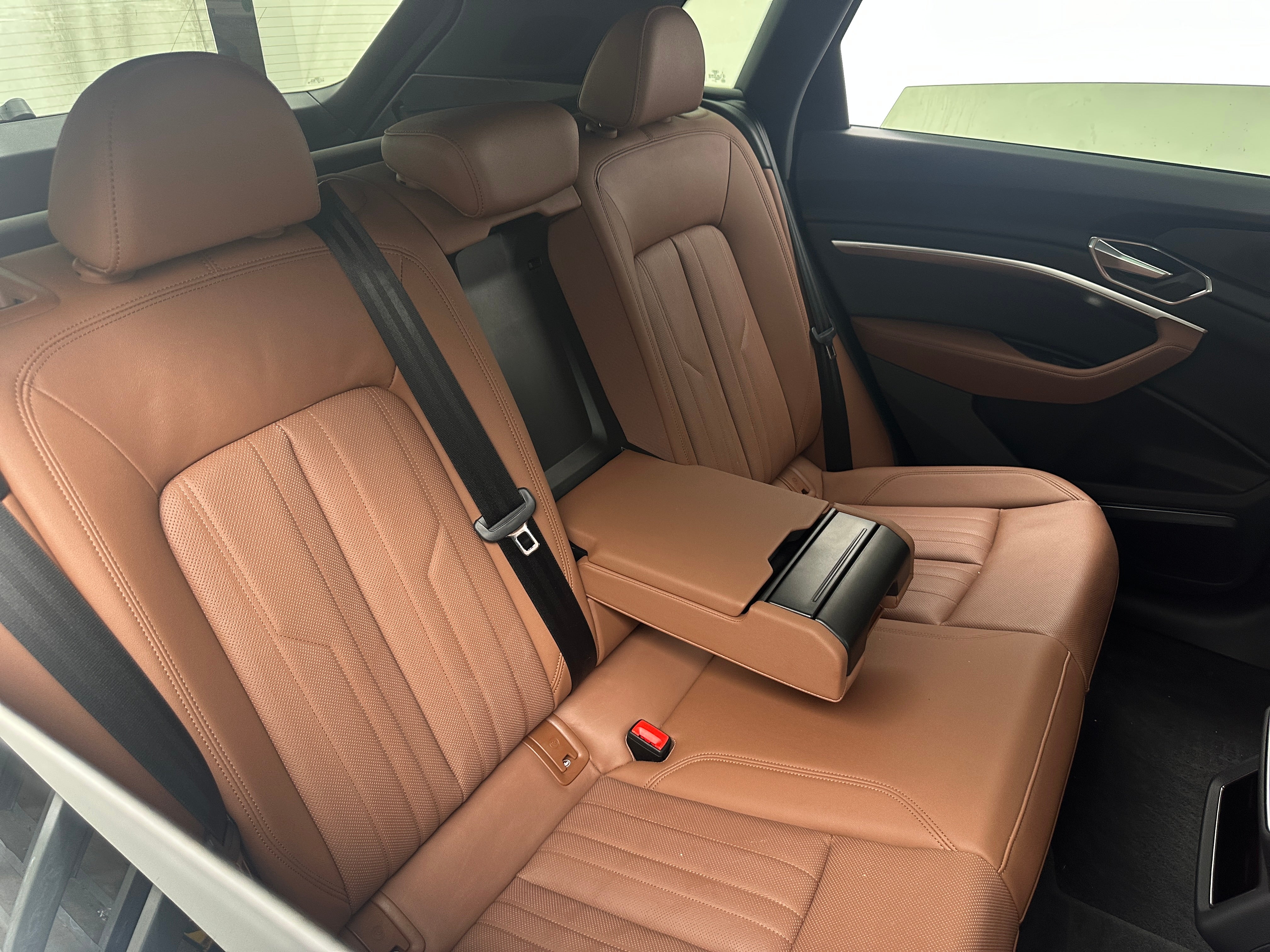 Used 2022 Audi e-tron Premium Plus with VIN WA1LAAGE9NB030704 for sale in Oak Creek, WI