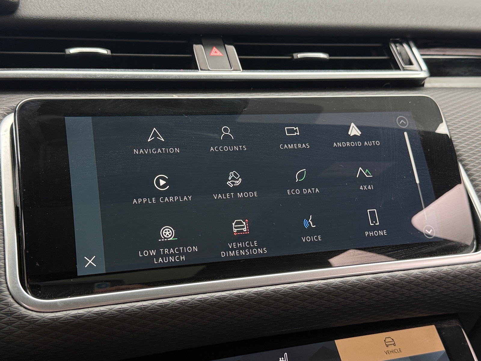 Thumbnail: 2023 Land Rover Range Rover Velar - 3