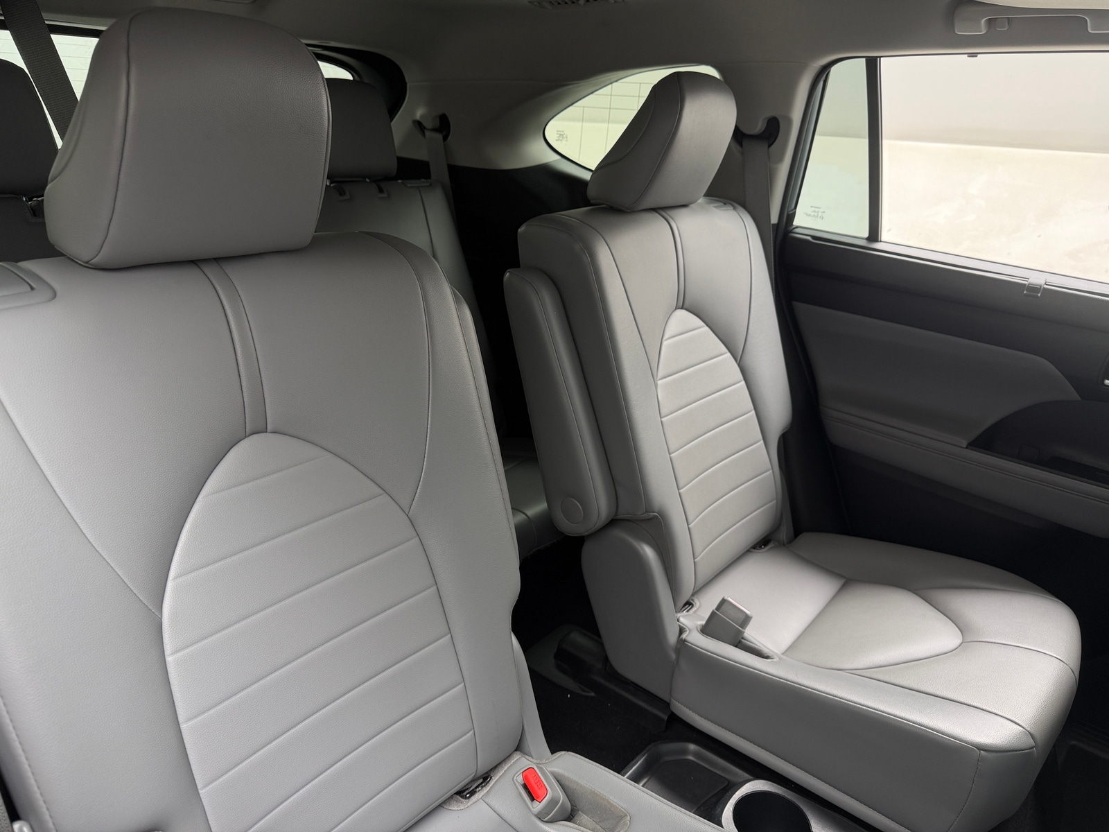 Thumbnail: 2021 Toyota Highlander - 5