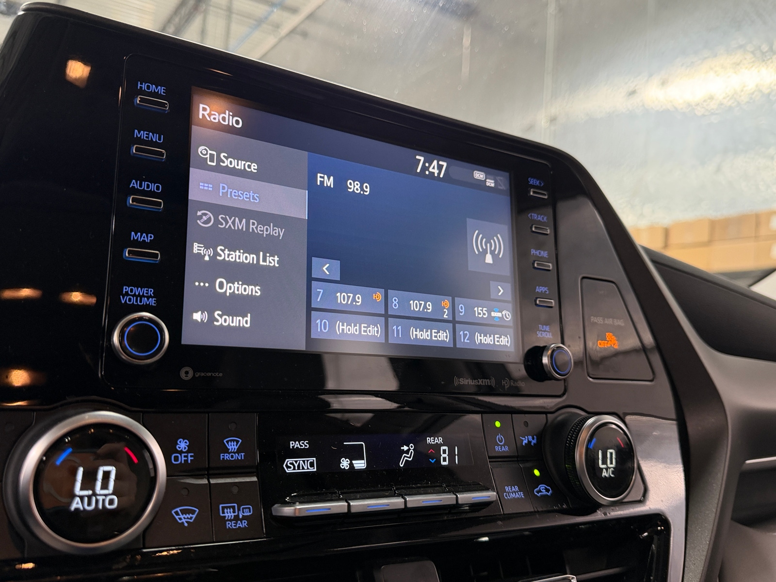 Thumbnail: 2021 Toyota Highlander - 3