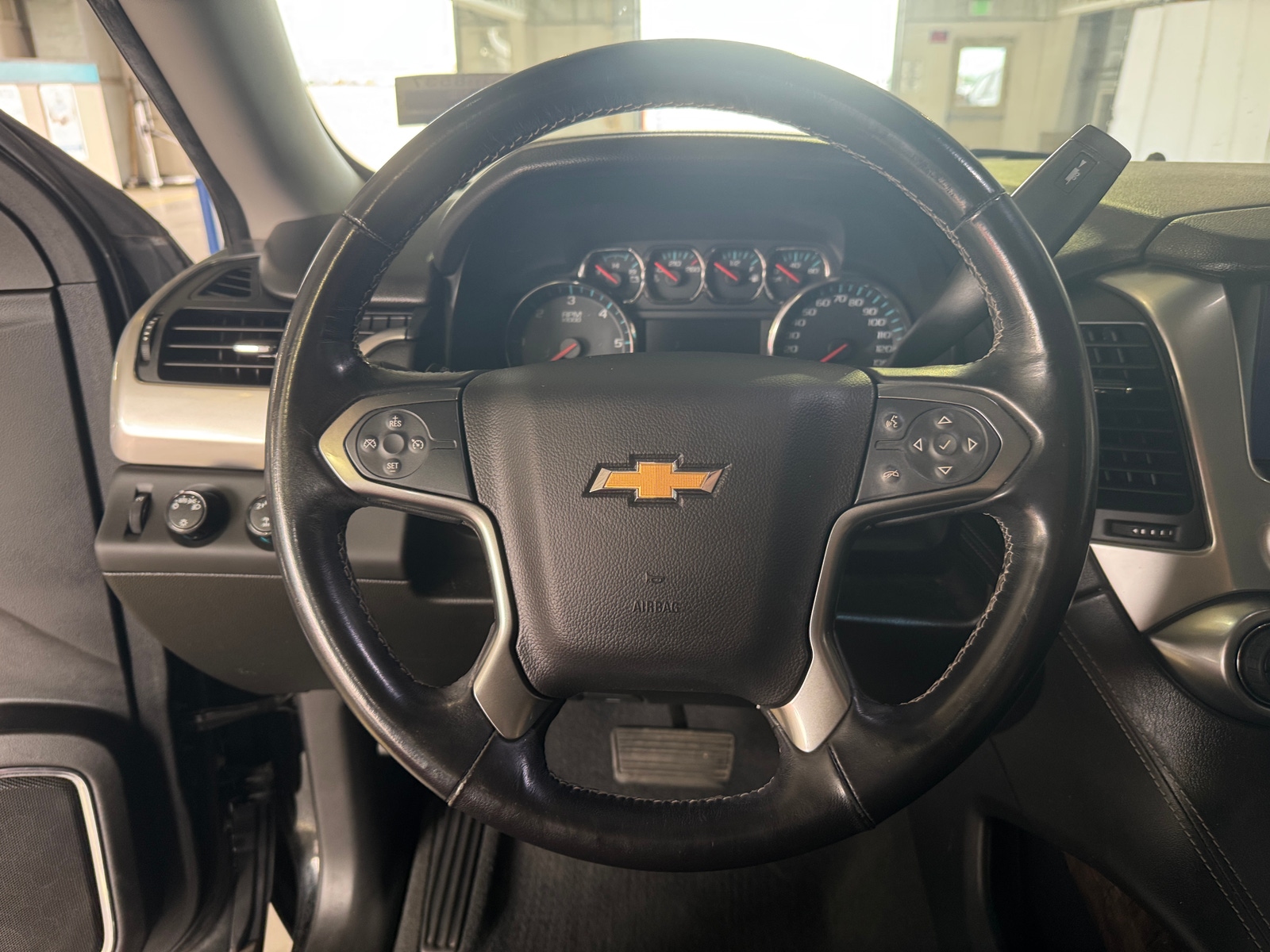 Thumbnail: 2019 Chevrolet Tahoe - 5