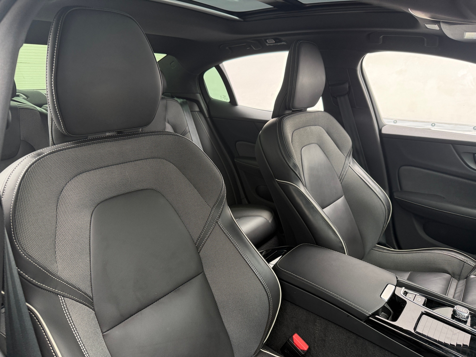 Thumbnail: 2024 Volvo S60 - 2
