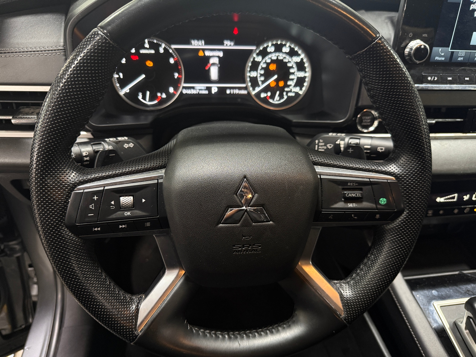 Thumbnail: 2024 Mitsubishi Outlander - 4