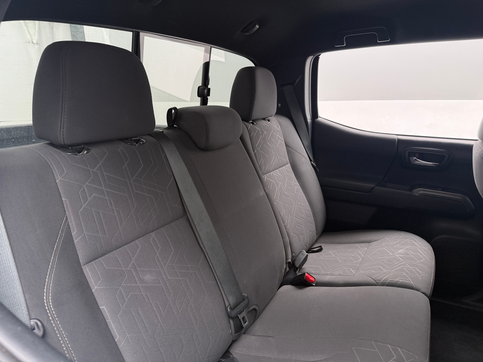 Thumbnail: 2016 Toyota Tacoma - 6