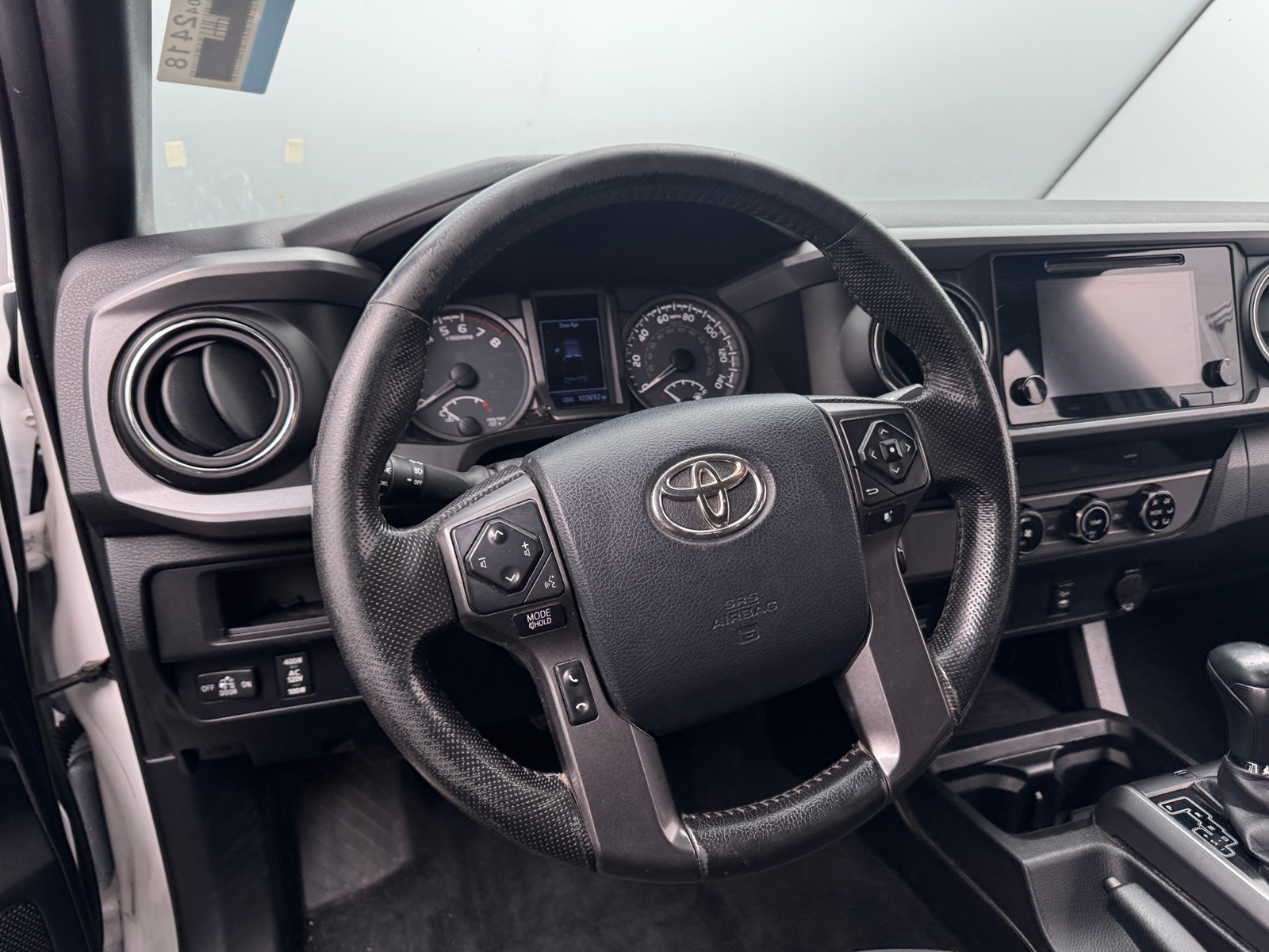 Thumbnail: 2016 Toyota Tacoma - 5