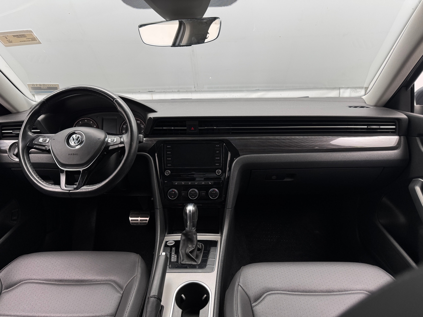 Thumbnail: 2020 Volkswagen Passat - 2