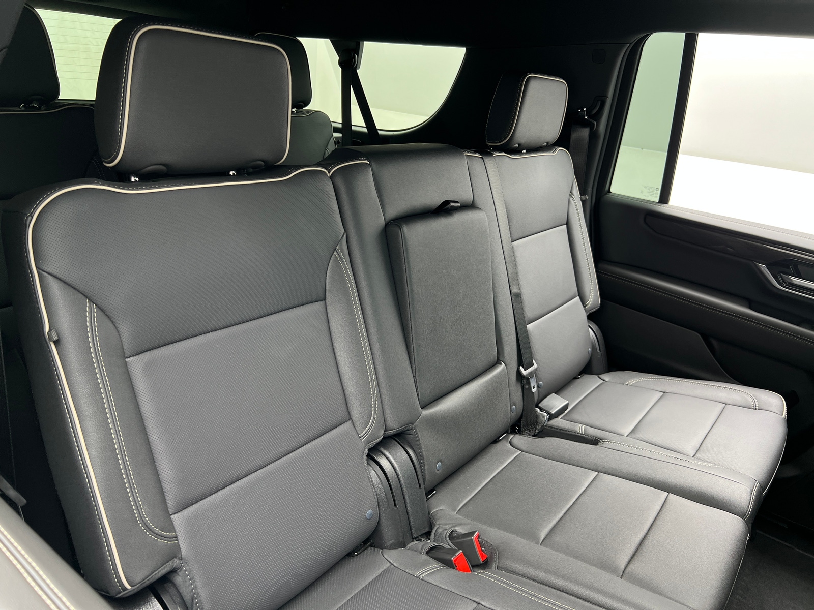 Thumbnail: 2026 GMC Yukon XL - 5