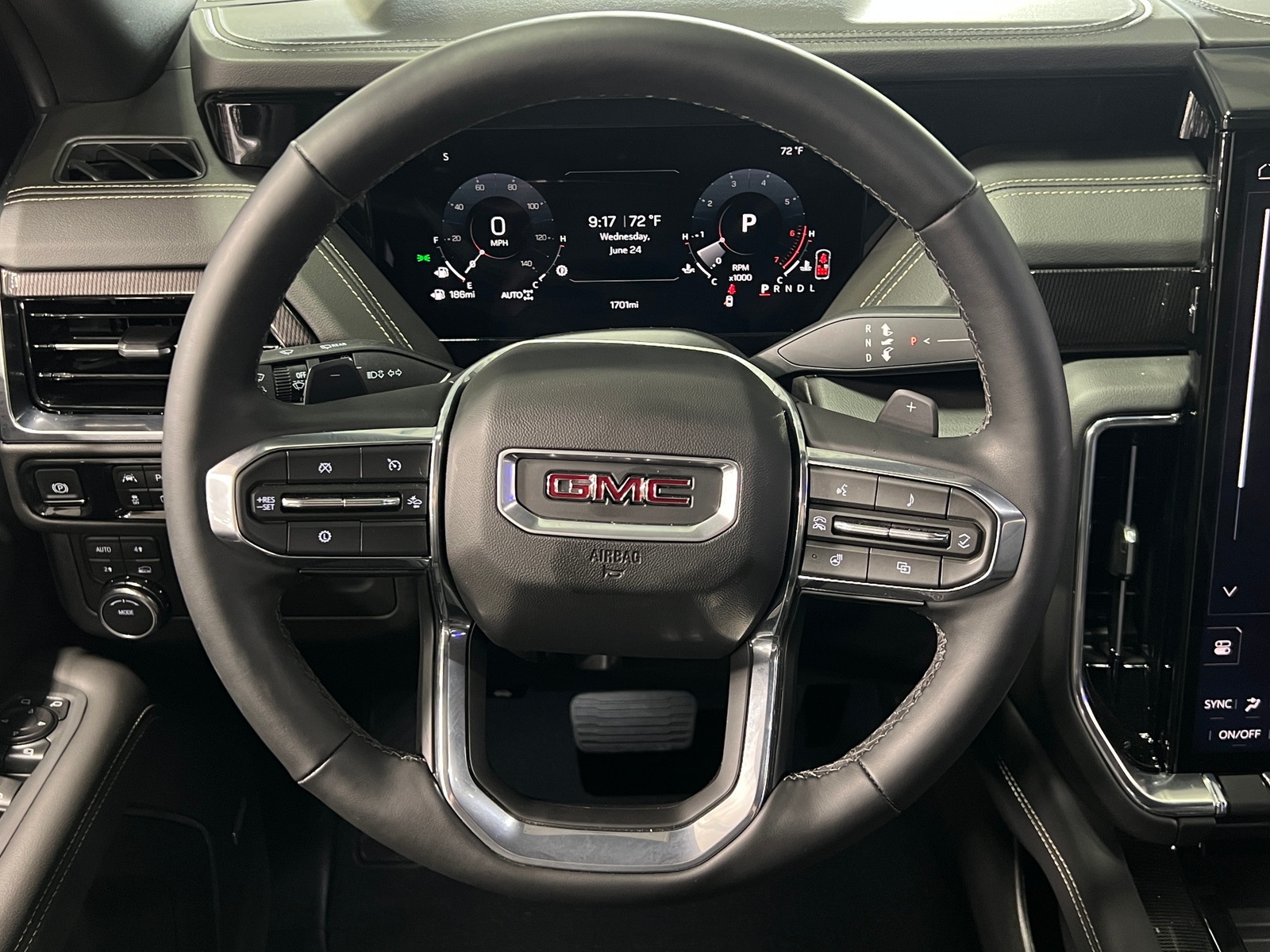 Thumbnail: 2026 GMC Yukon XL - 4