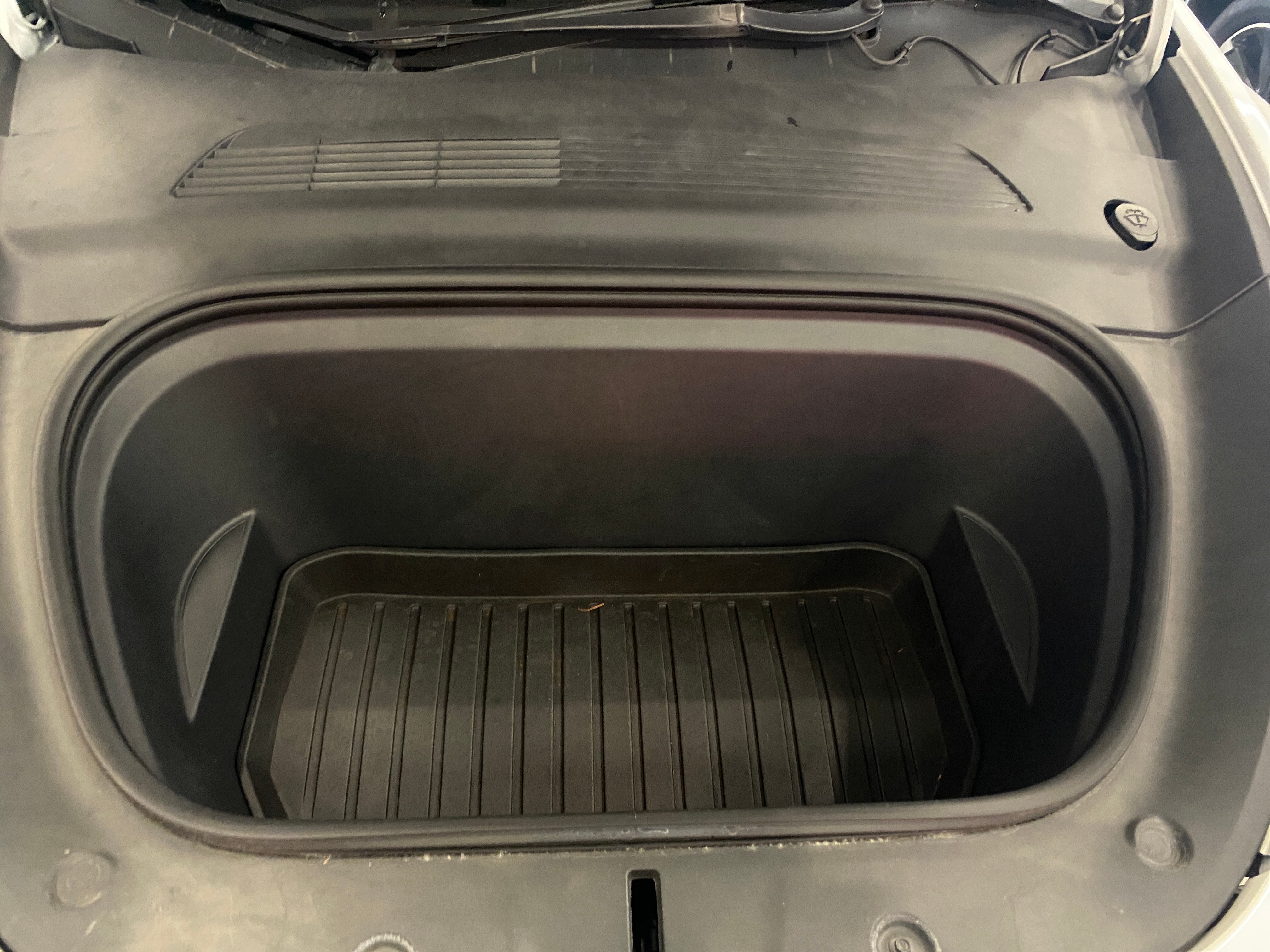 Used 2020 Tesla Model Y Long Range with VIN 5YJYGDEE2LF048924 for sale in Auburn, WA
