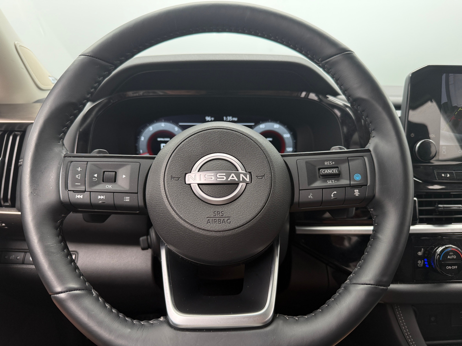 Thumbnail: 2025 Nissan Pathfinder - 4