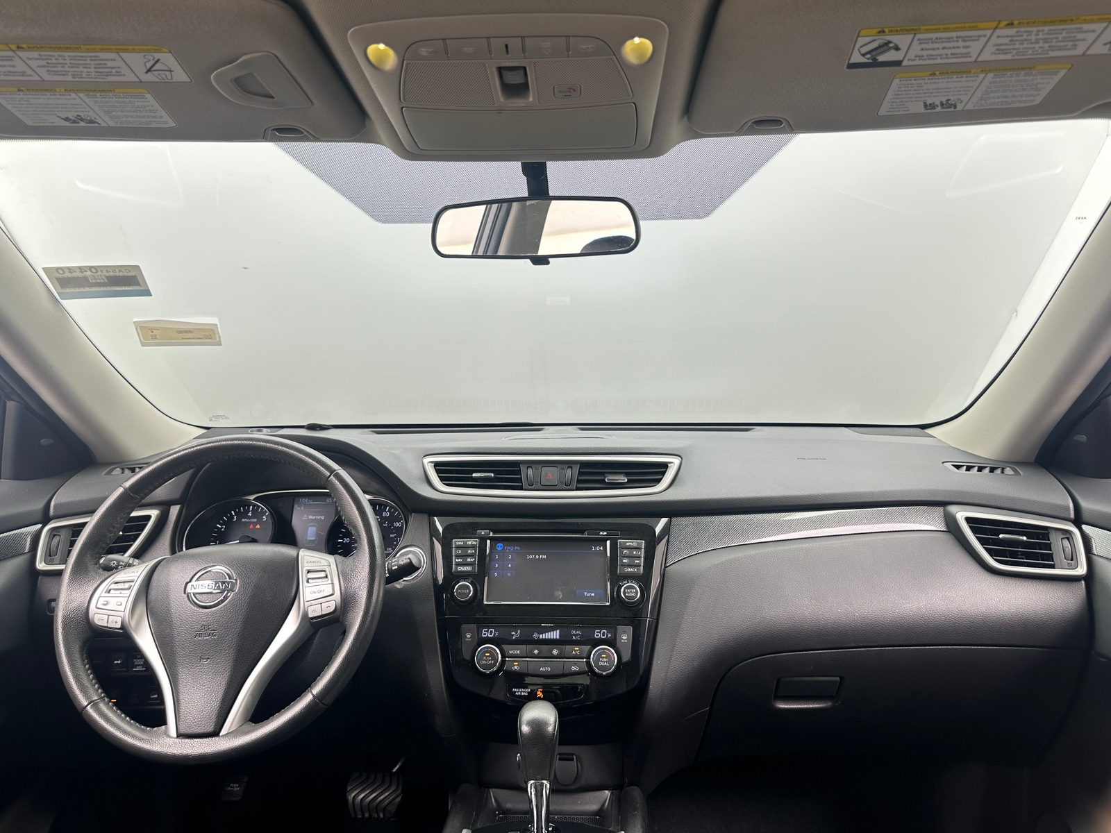 Thumbnail: 2016 Nissan Rogue - 2