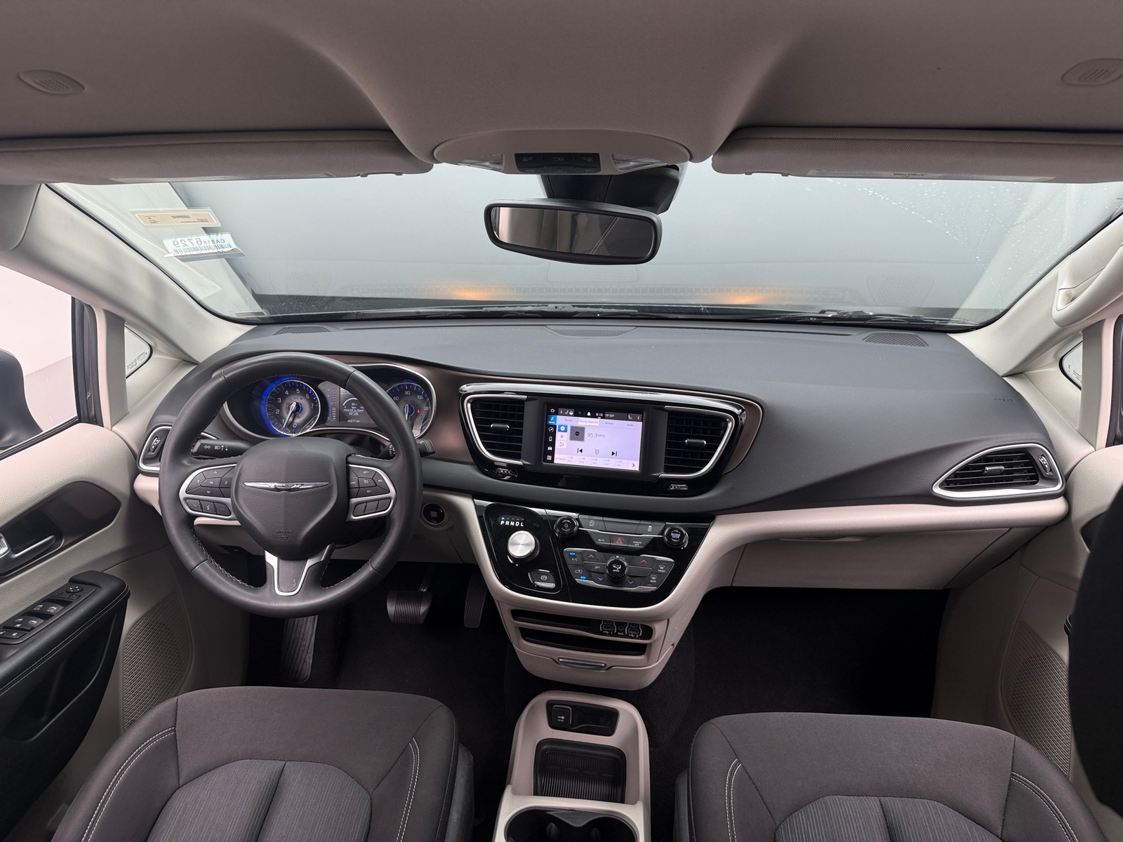 Thumbnail: 2023 Chrysler Voyager - 3