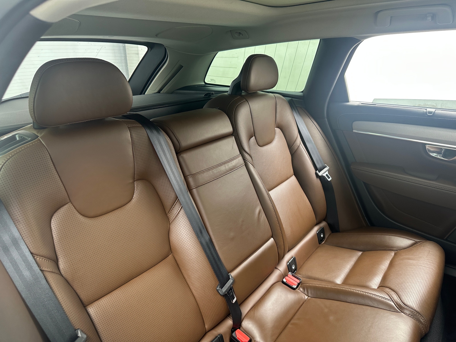 Thumbnail: 2018 Volvo V90 - 5