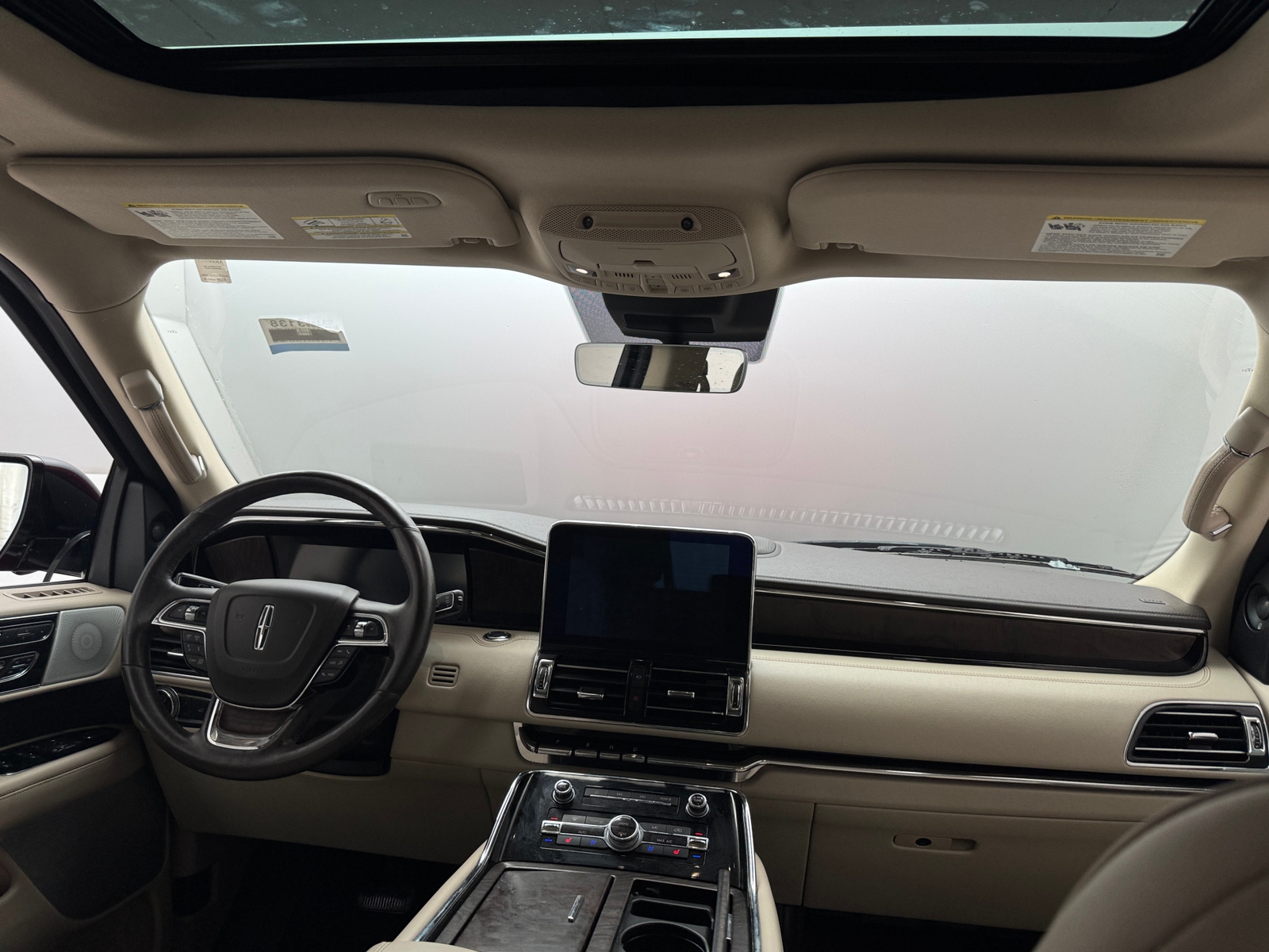 Thumbnail: 2019 Lincoln Navigator L - 2