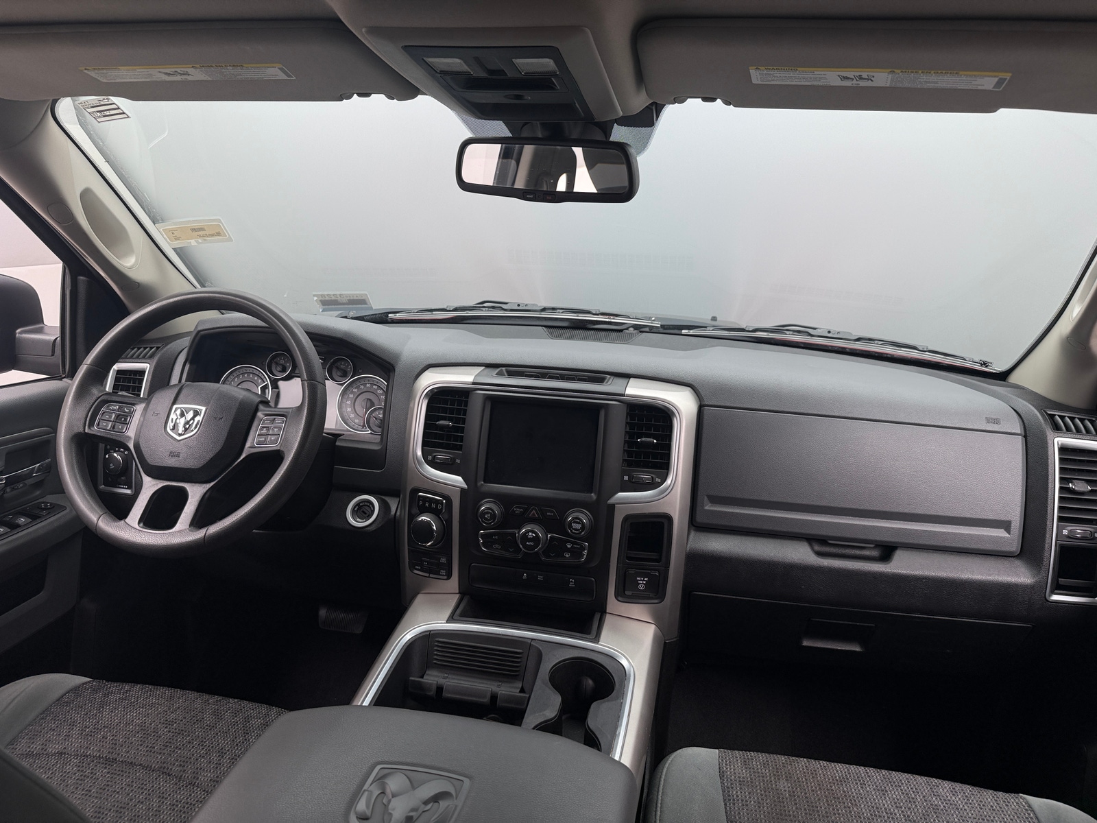 Thumbnail: 2020 RAM 1500 Classic - 3