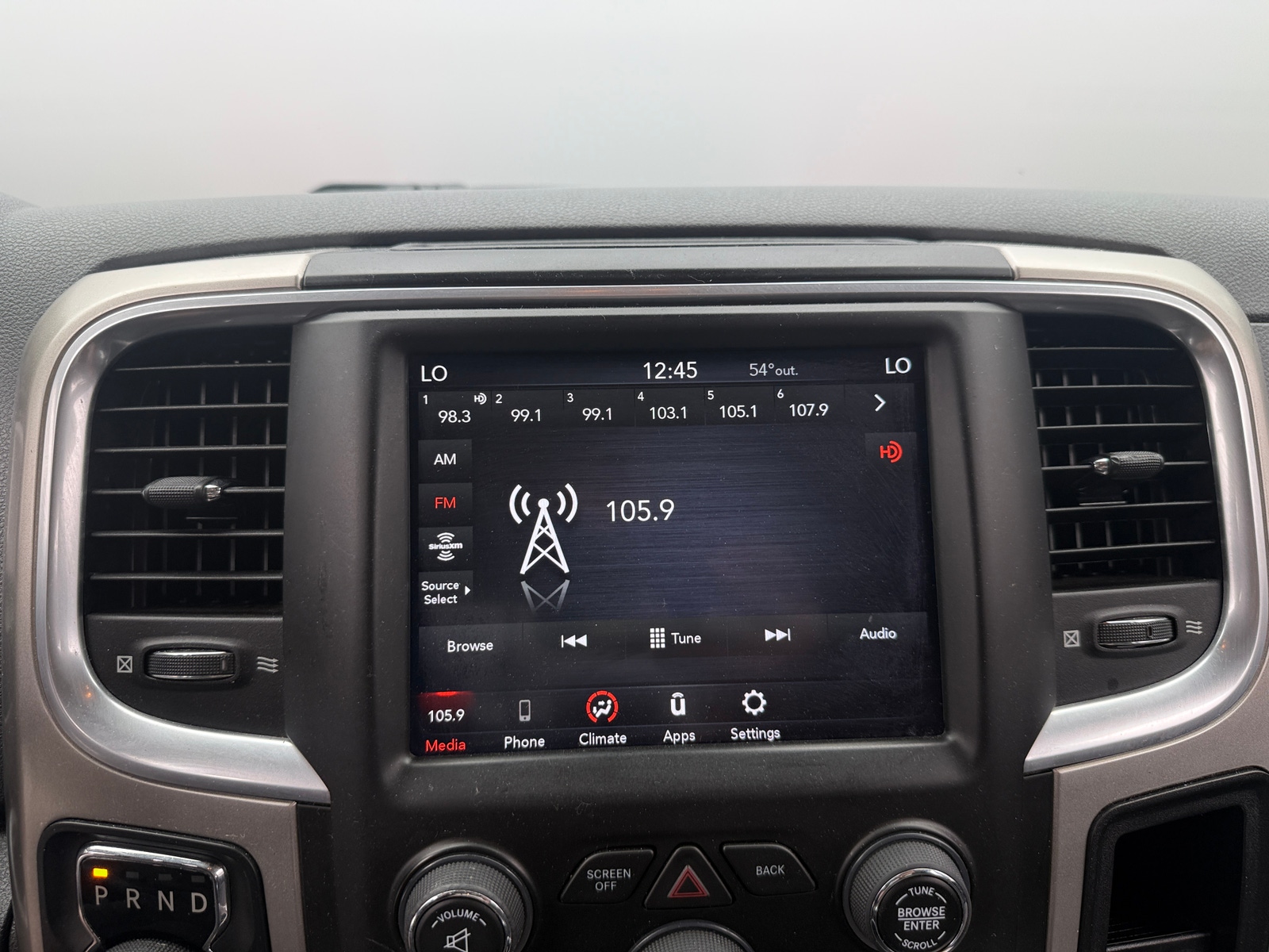 Thumbnail: 2020 RAM 1500 Classic - 4