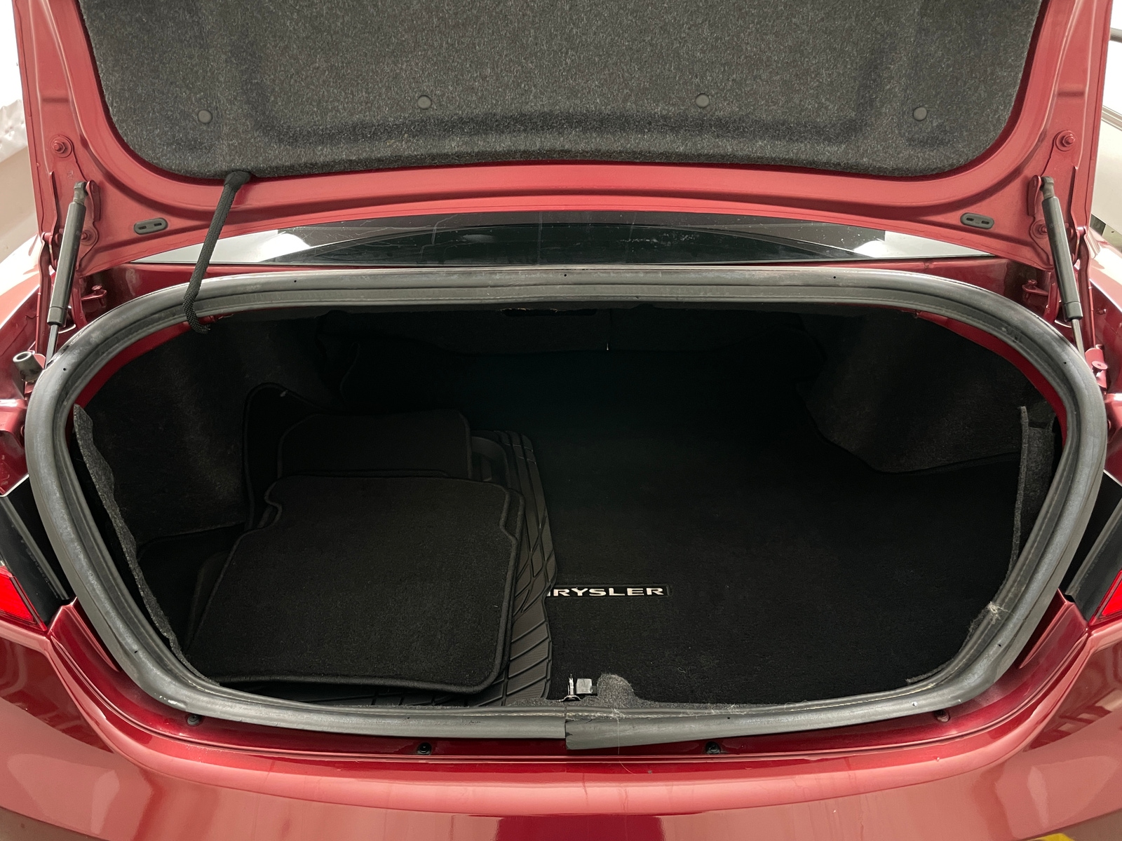 Thumbnail: 2014 Chrysler 200 - 7