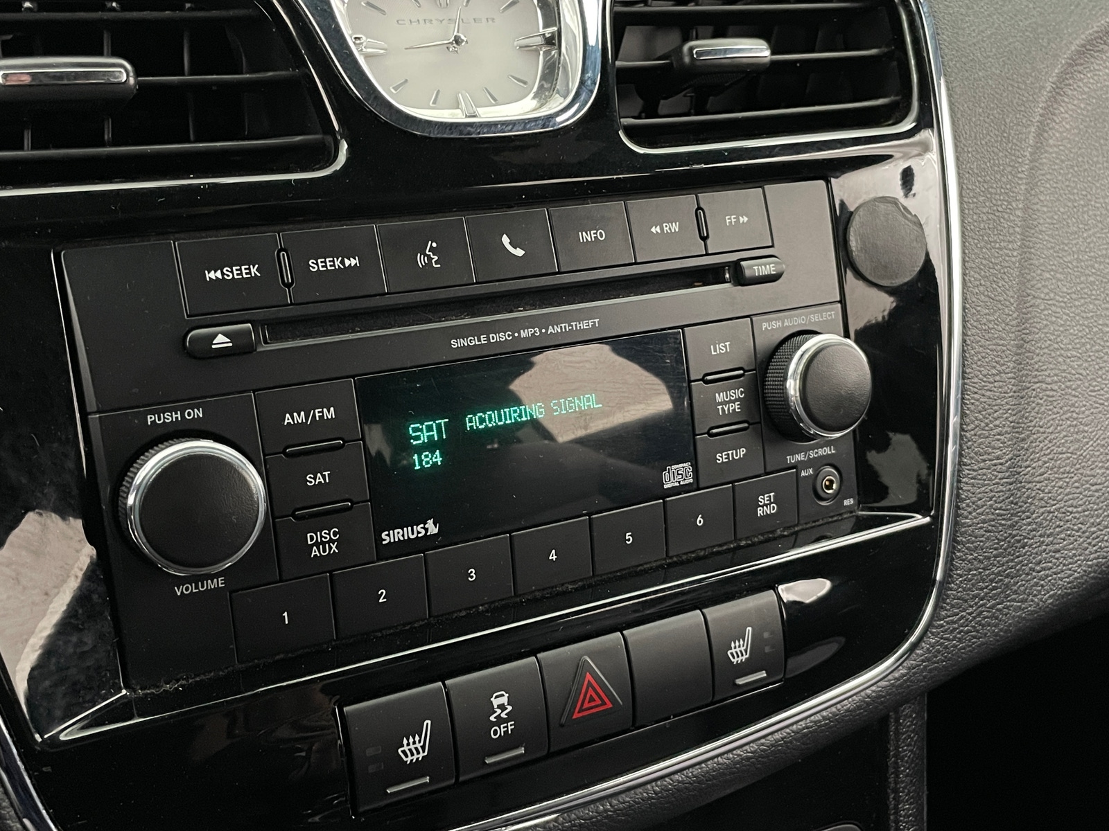 Thumbnail: 2014 Chrysler 200 - 4