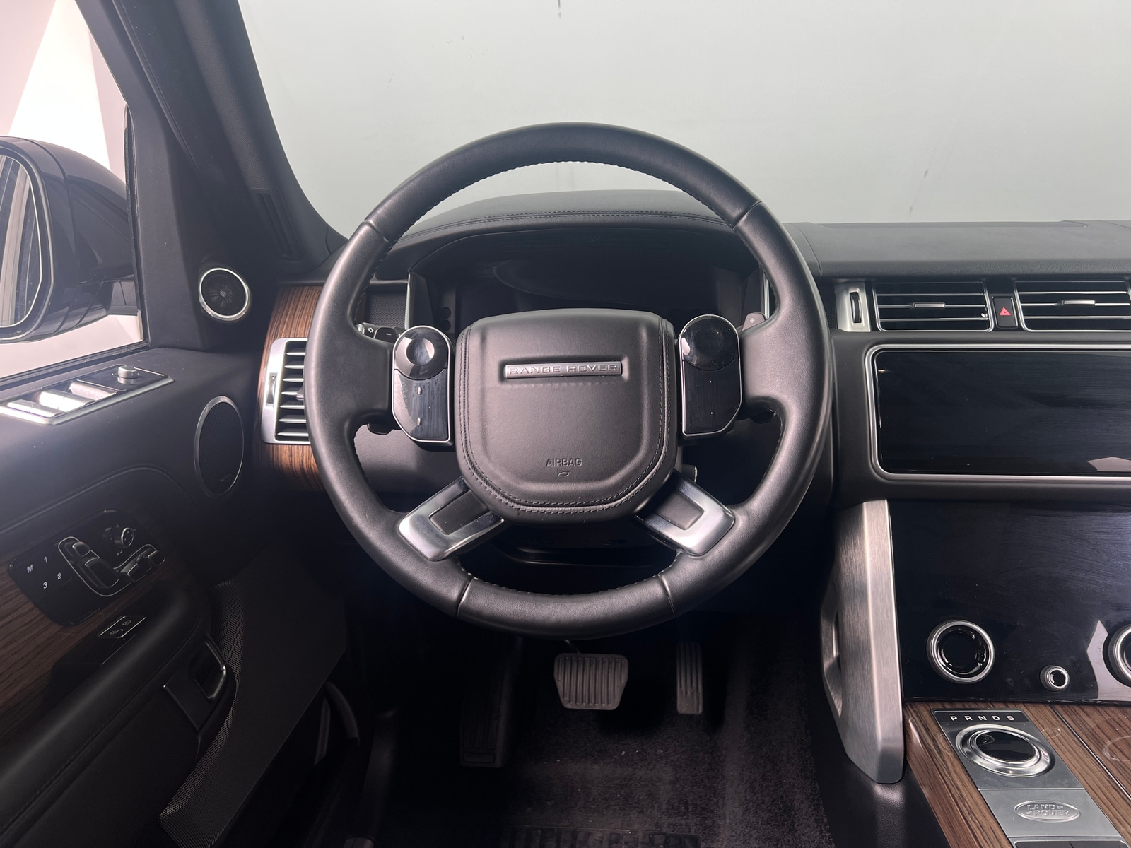 Thumbnail: 2019 Land Rover Range Rover - 4
