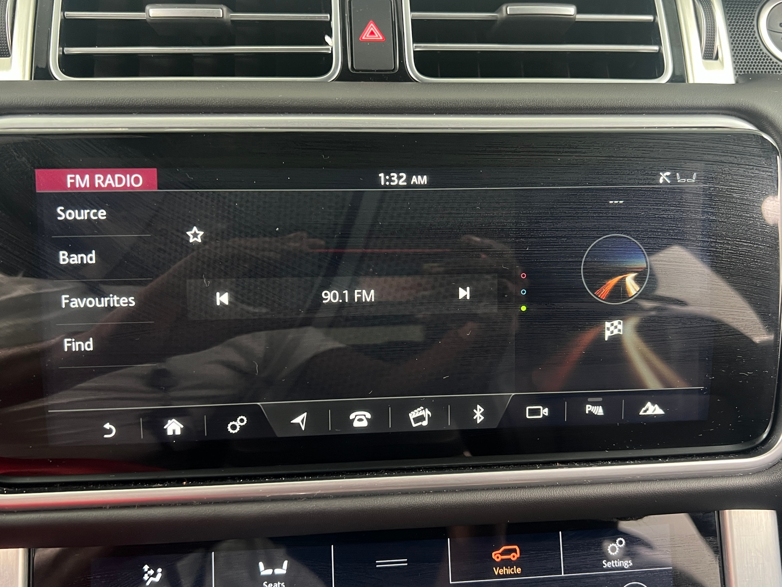Thumbnail: 2019 Land Rover Range Rover - 3