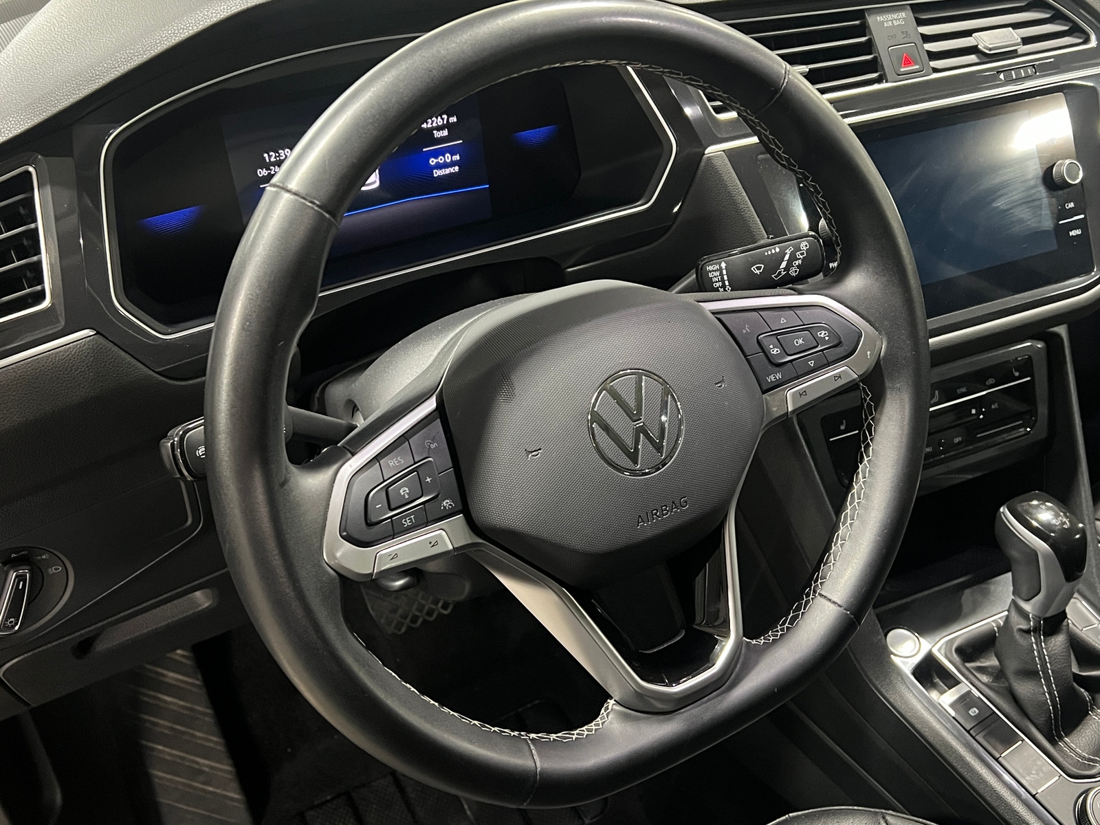 Thumbnail: 2024 Volkswagen Tiguan - 4