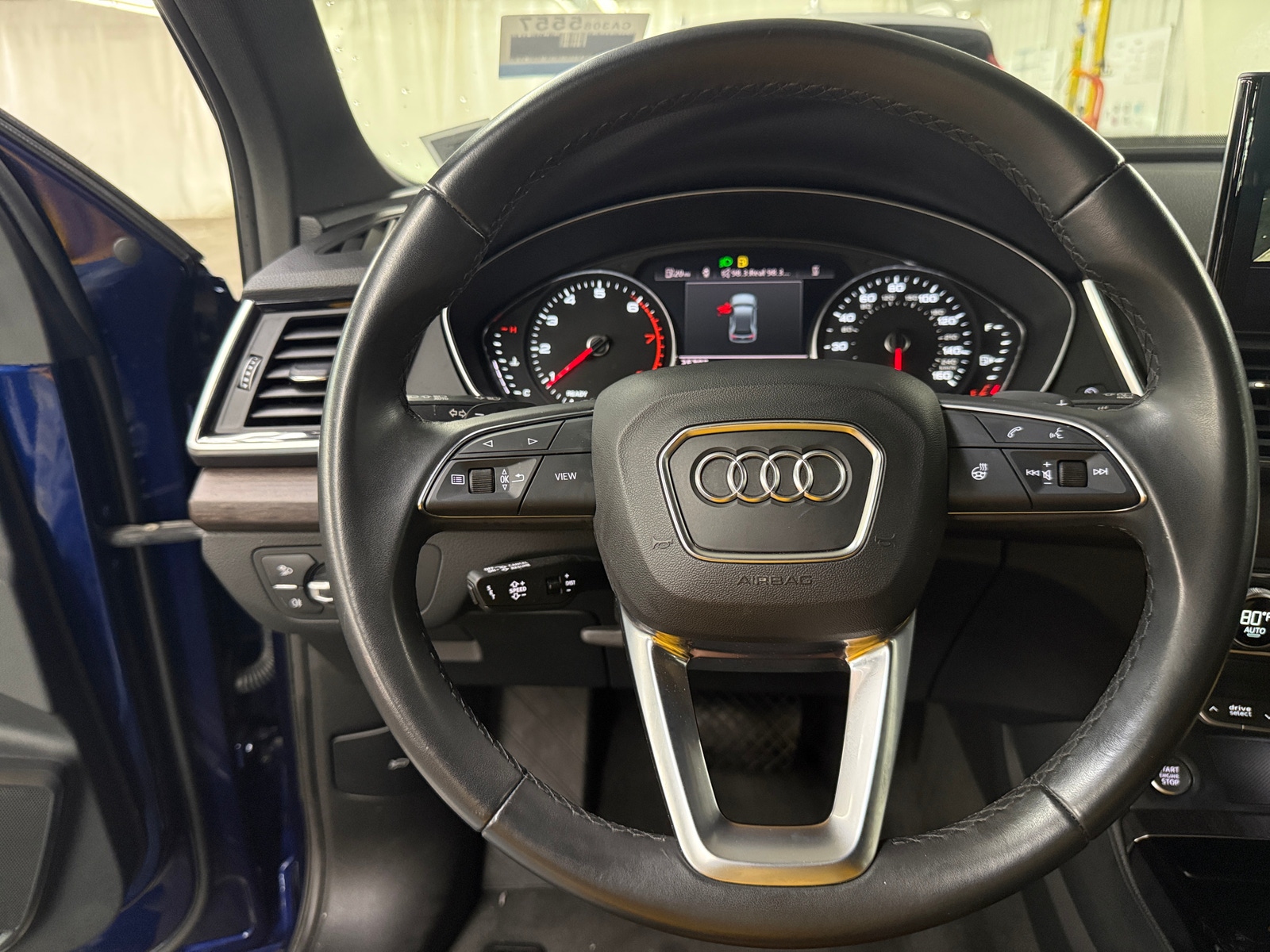Thumbnail: 2023 Audi Q5 - 4