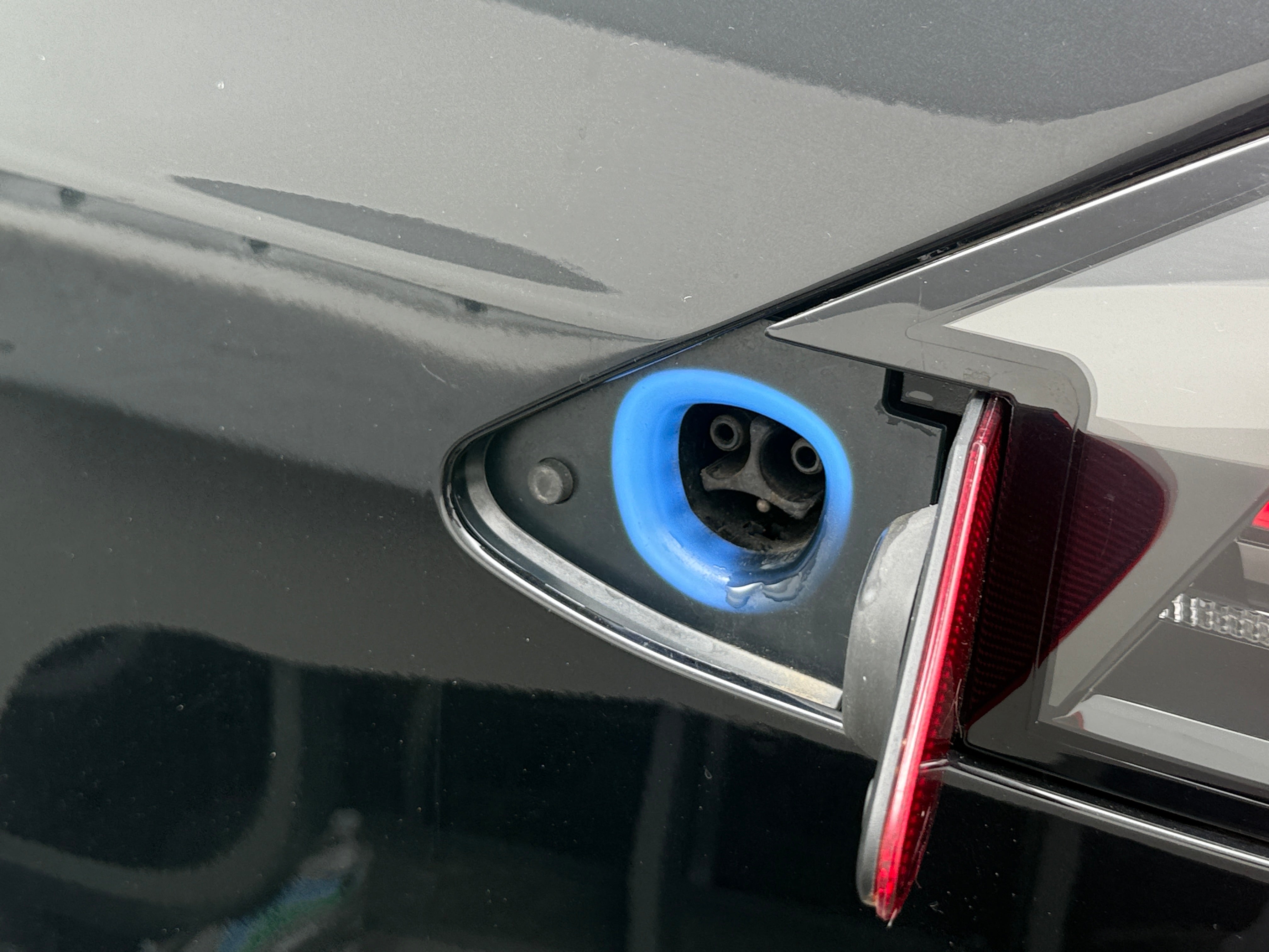 2018 Tesla Model X 100D - Photo 2
