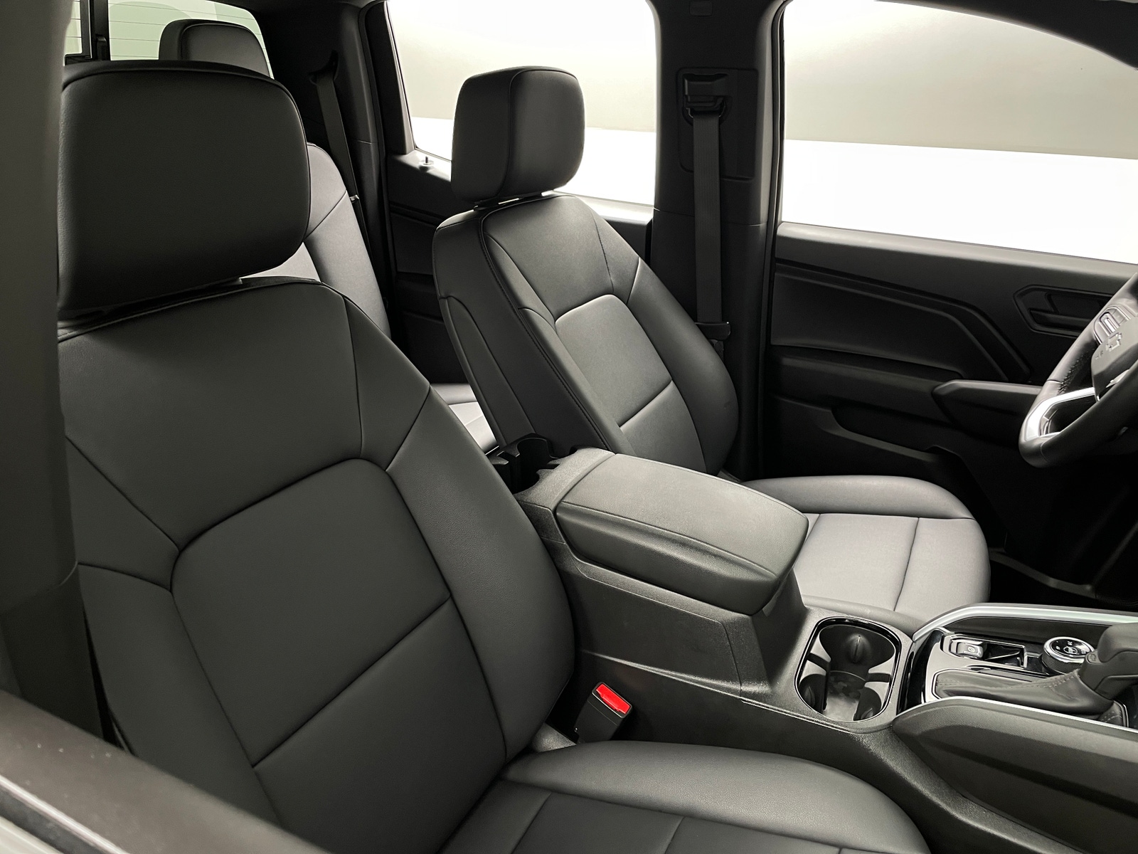 Thumbnail: 2025 Chevrolet Colorado - 2