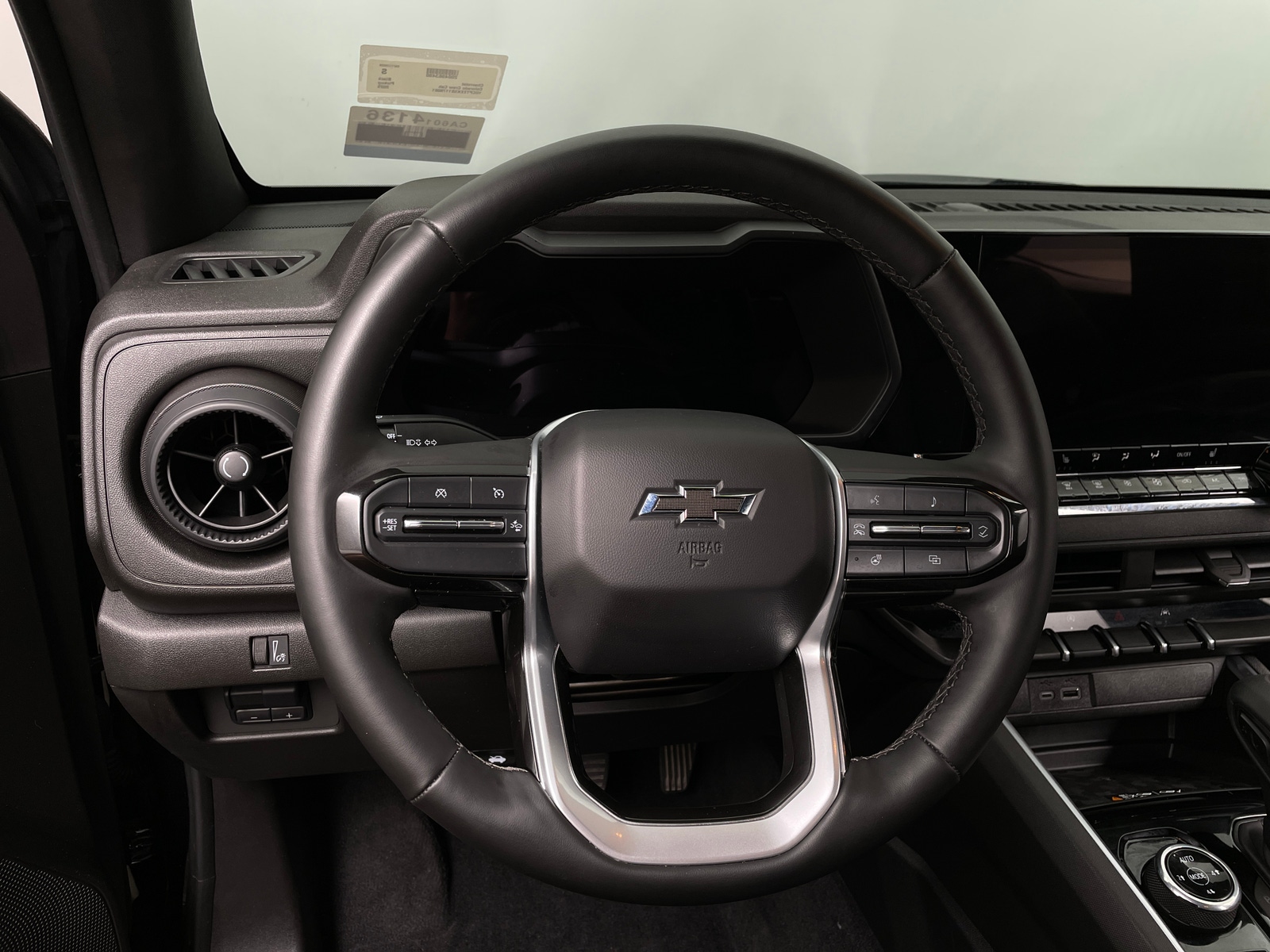 Thumbnail: 2025 Chevrolet Colorado - 5