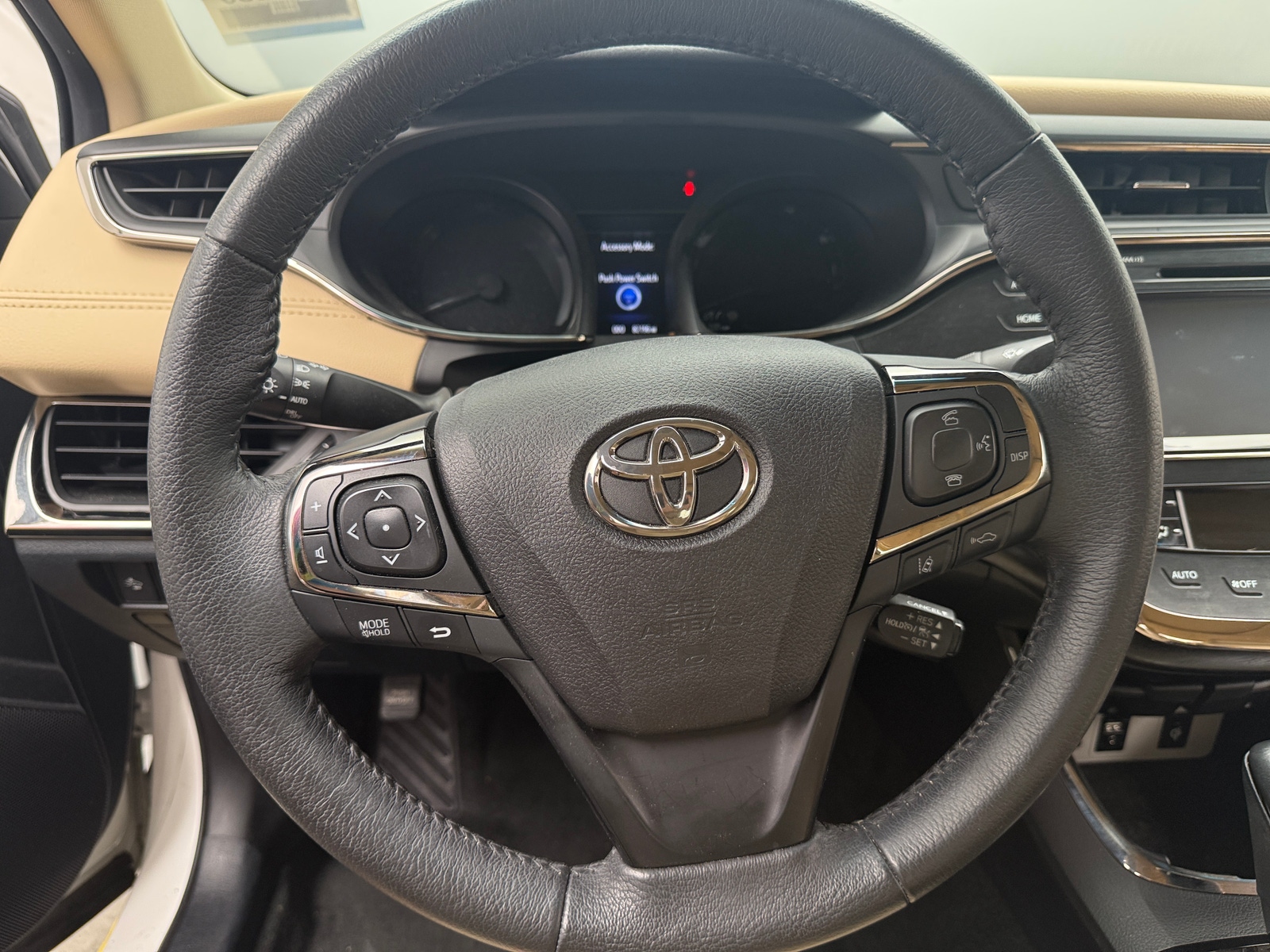 Thumbnail: 2018 Toyota Avalon - 4