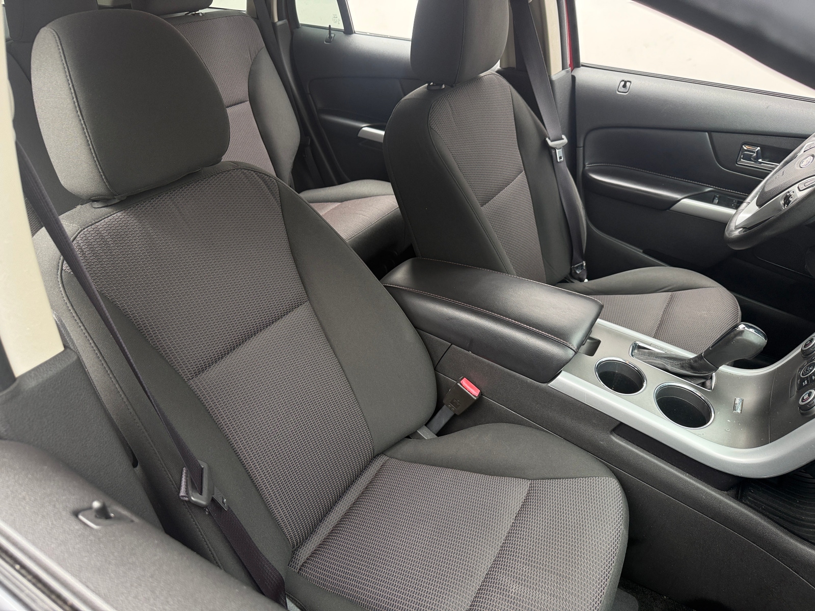 Thumbnail: 2013 Ford Edge - 2