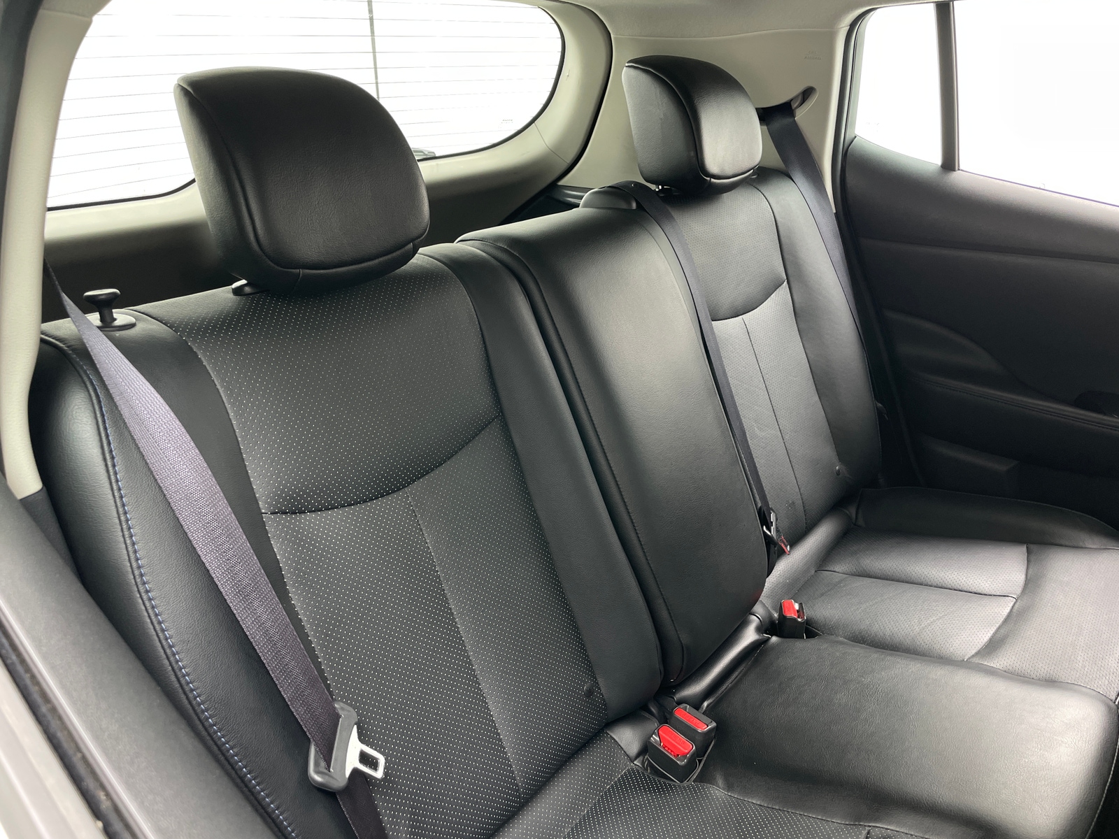 Thumbnail: 2015 Nissan Leaf - 5