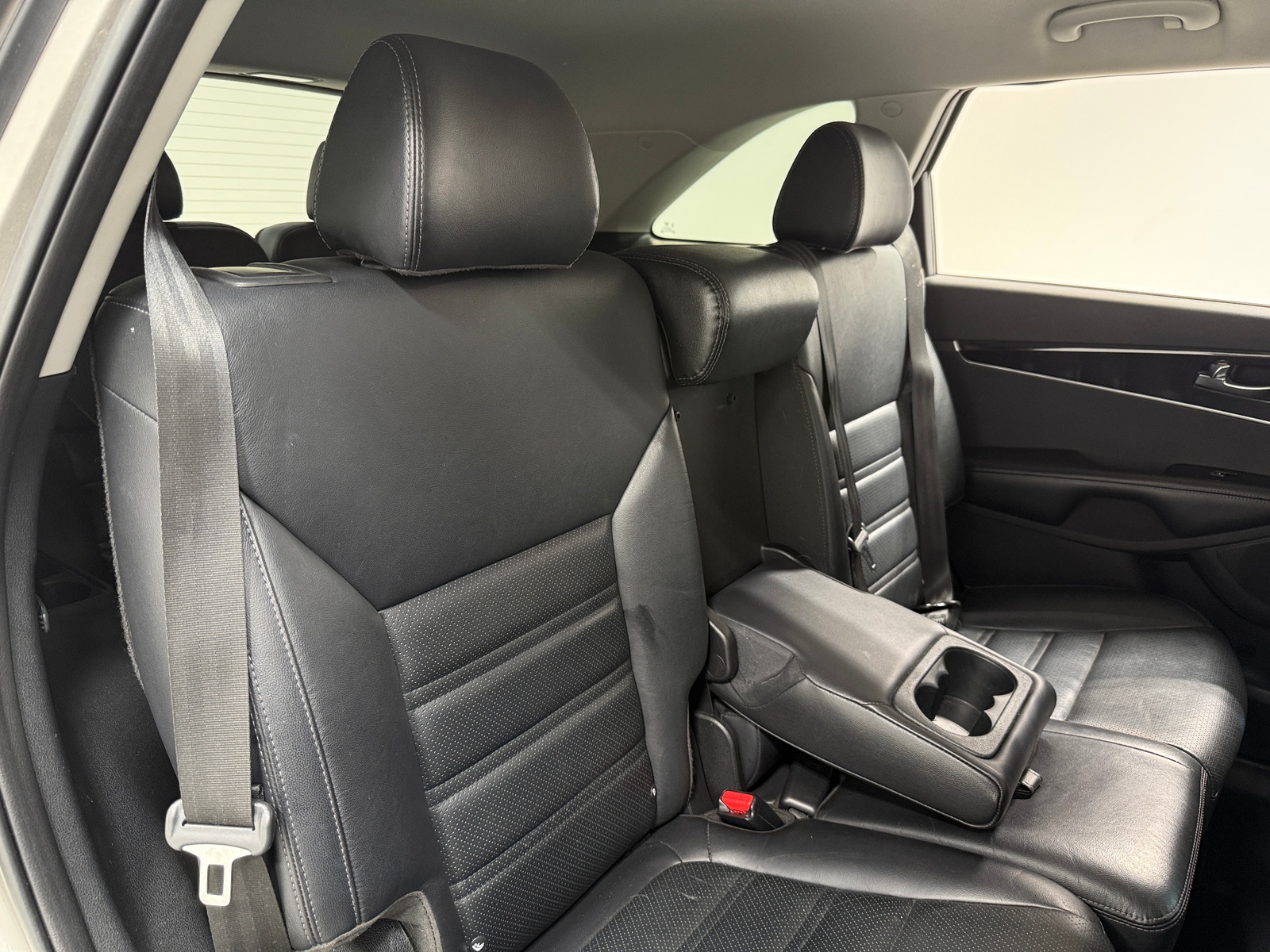 Thumbnail: 2019 Kia Sorento - 5