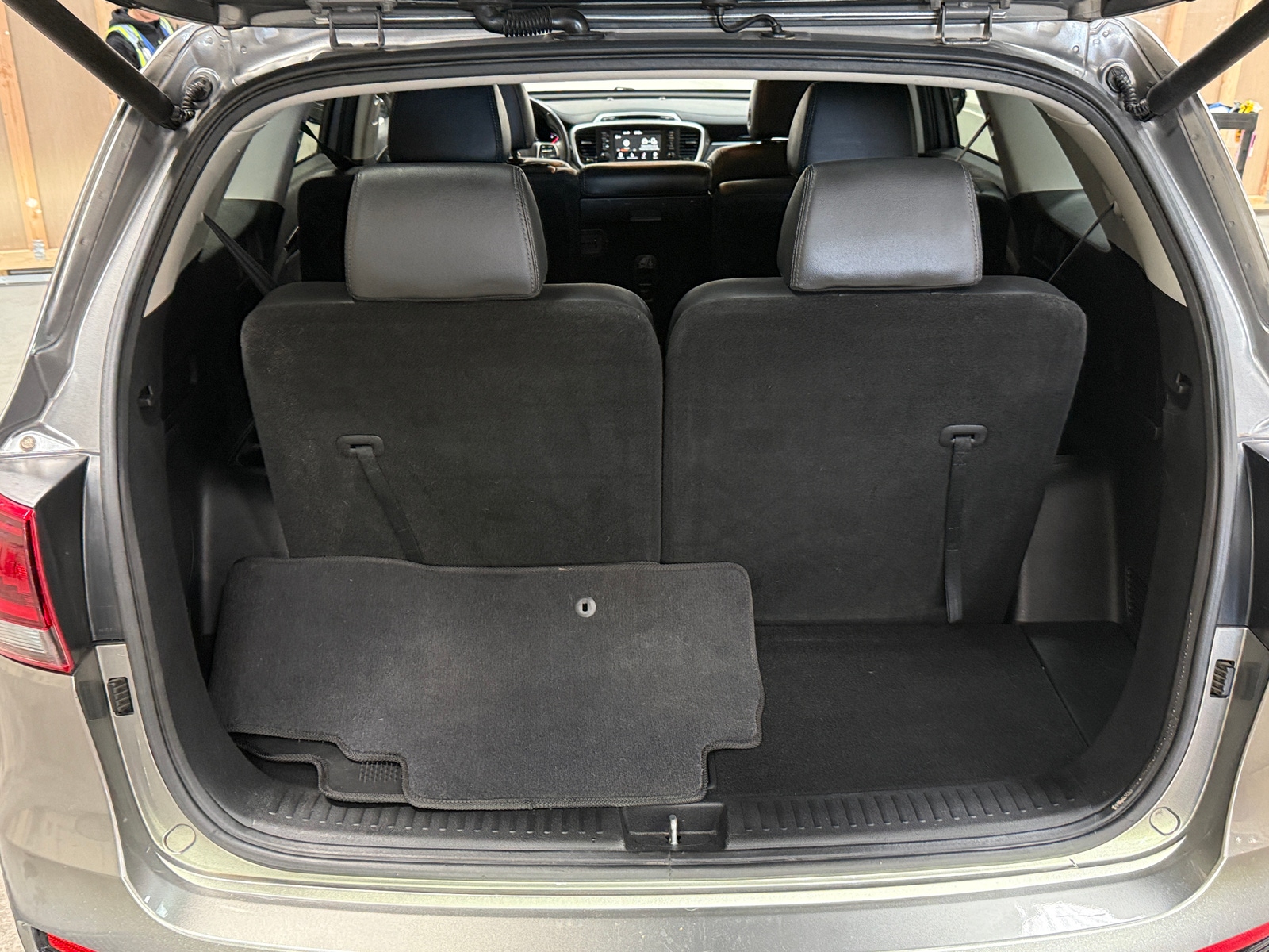 Thumbnail: 2019 Kia Sorento - 6