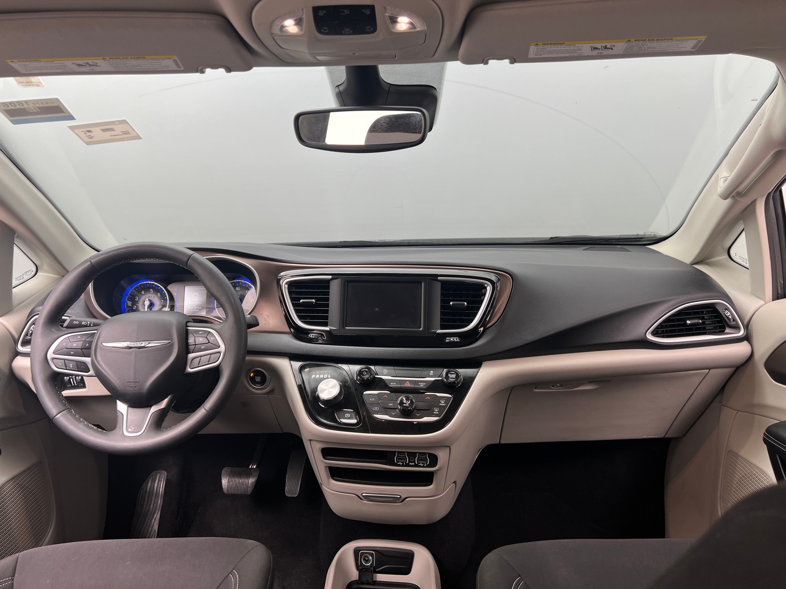 Thumbnail: 2023 Chrysler Voyager - 3