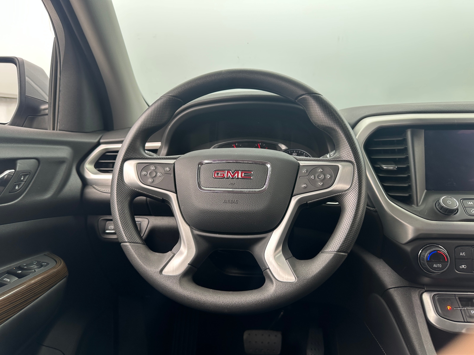 Thumbnail: 2023 GMC Acadia - 5